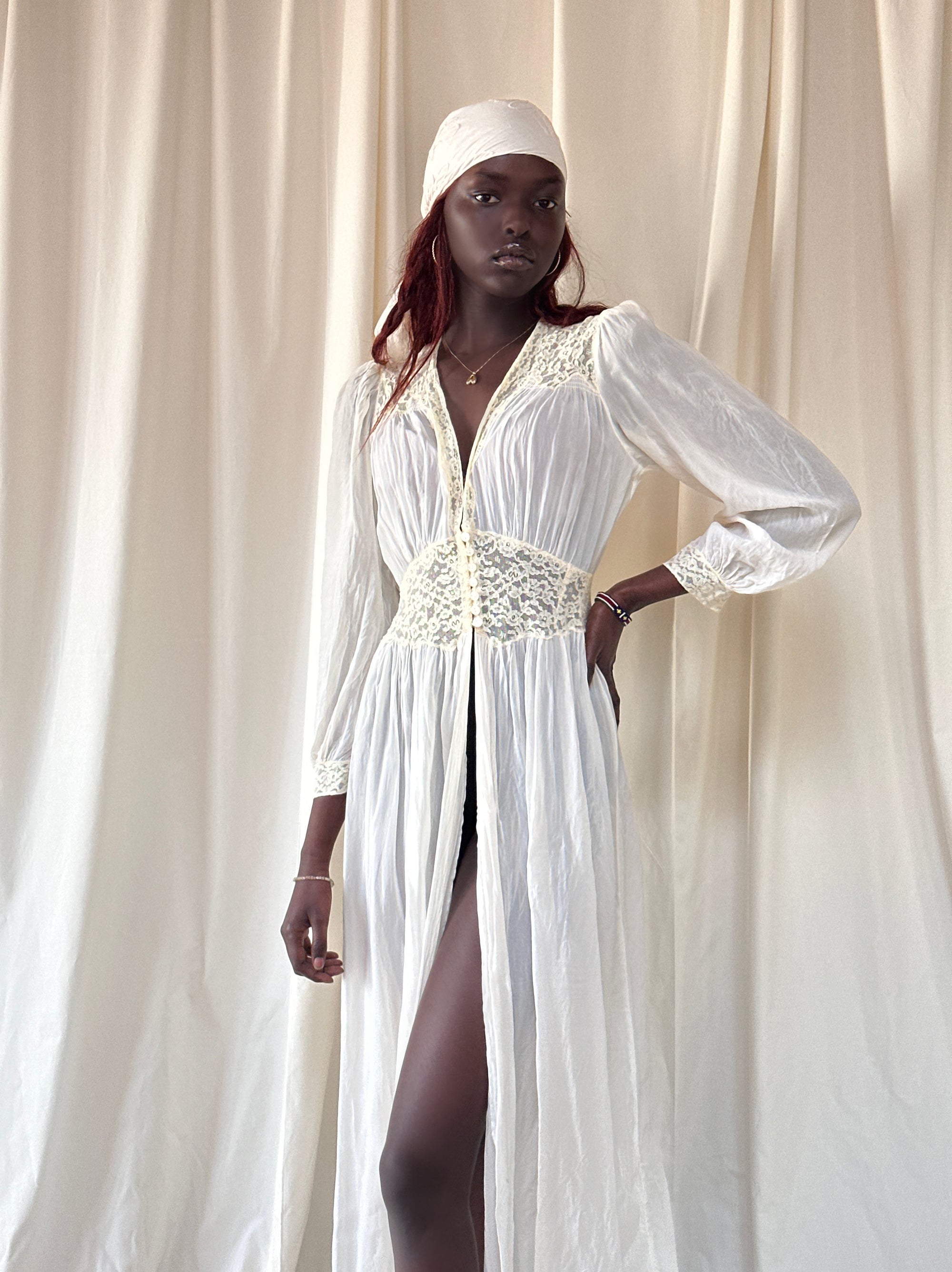 Vintage 1940’s Creme Lace Open Night Robe