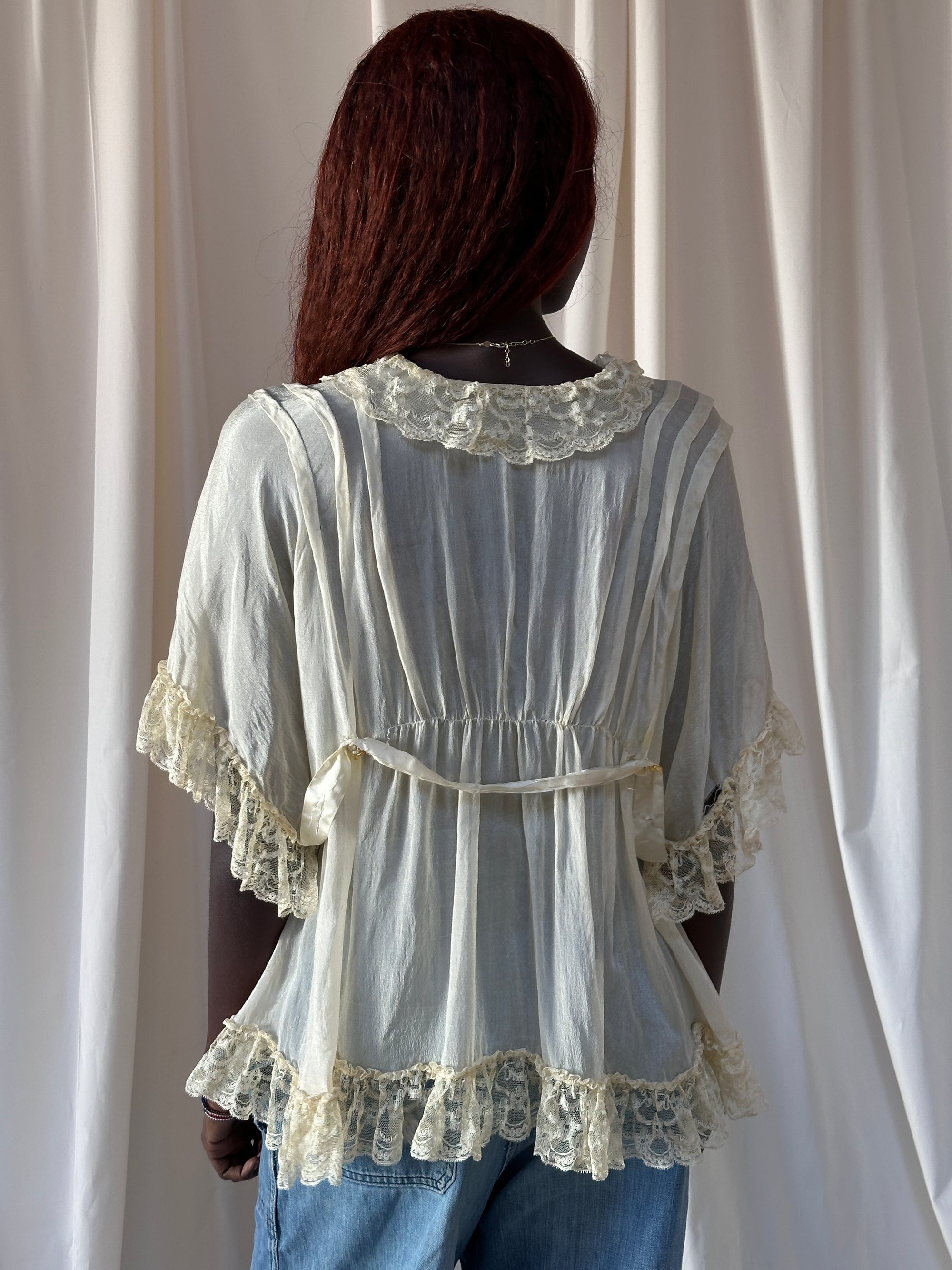 Vintage 1920’s Flapper Silk & Lace Robe Top