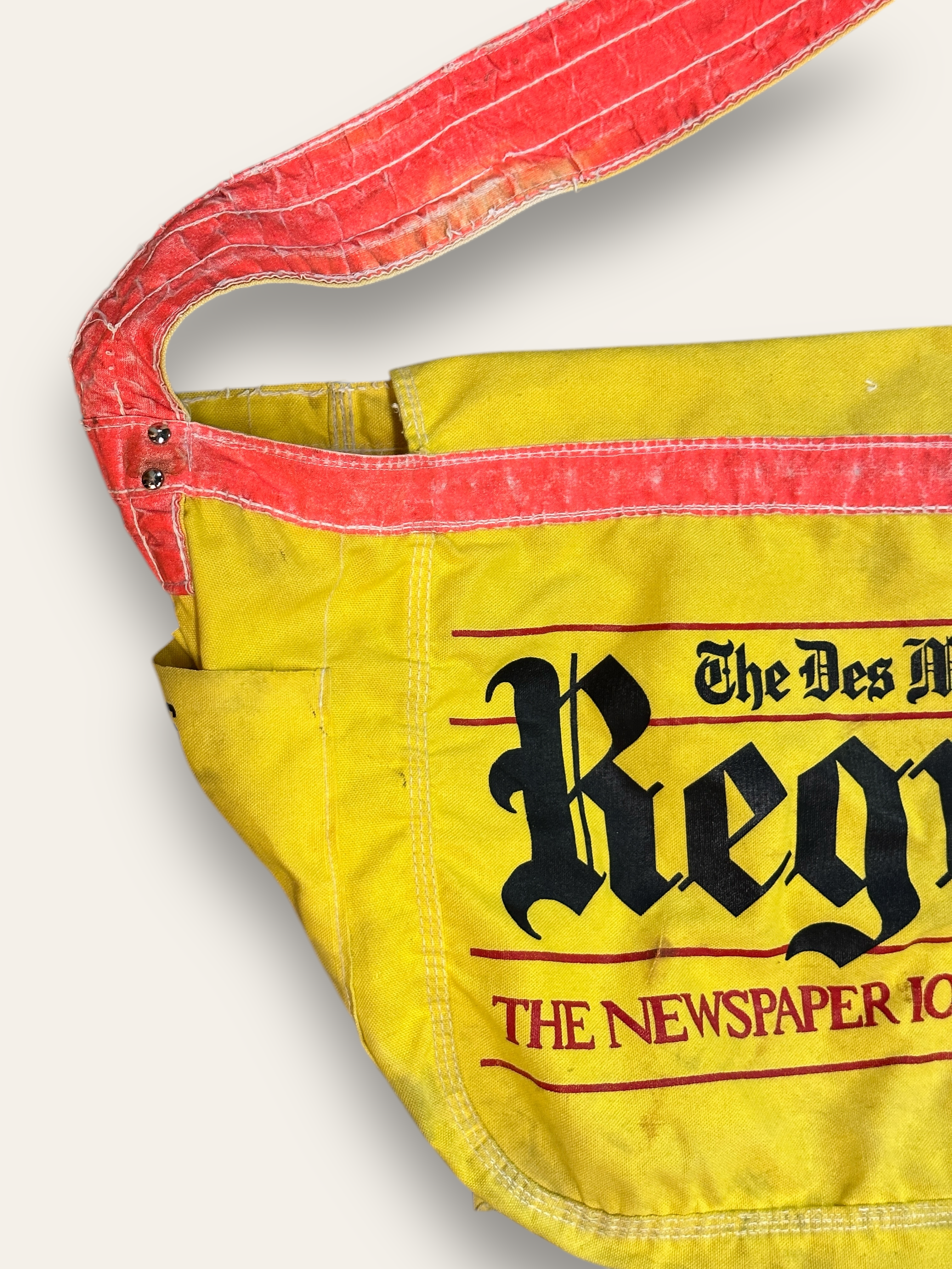Vintage 1970's Des Moines Register Newspaper Bag – Afterlife Boutique