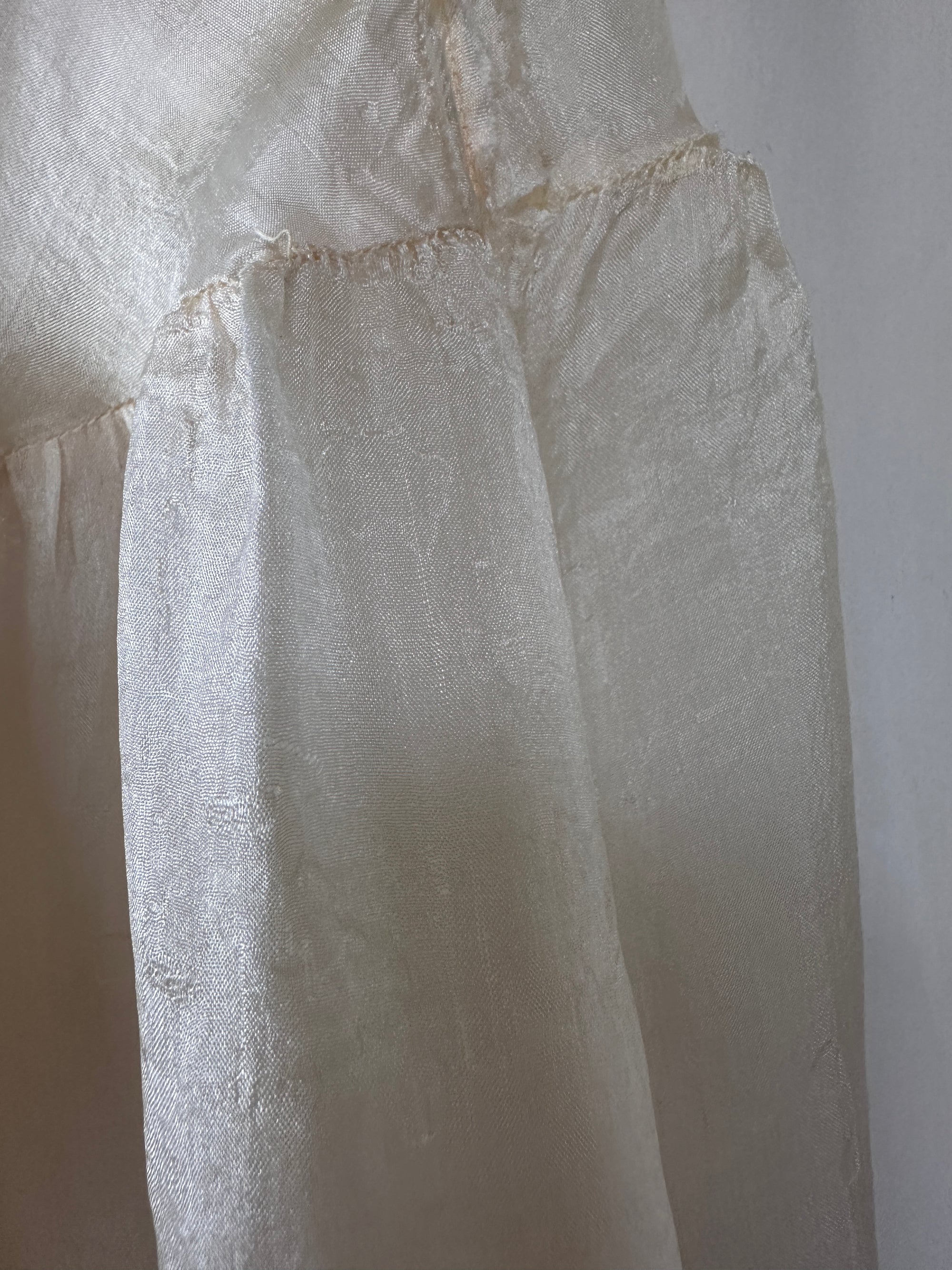 Vintage 1940’s Delicate Silk Crème Dress