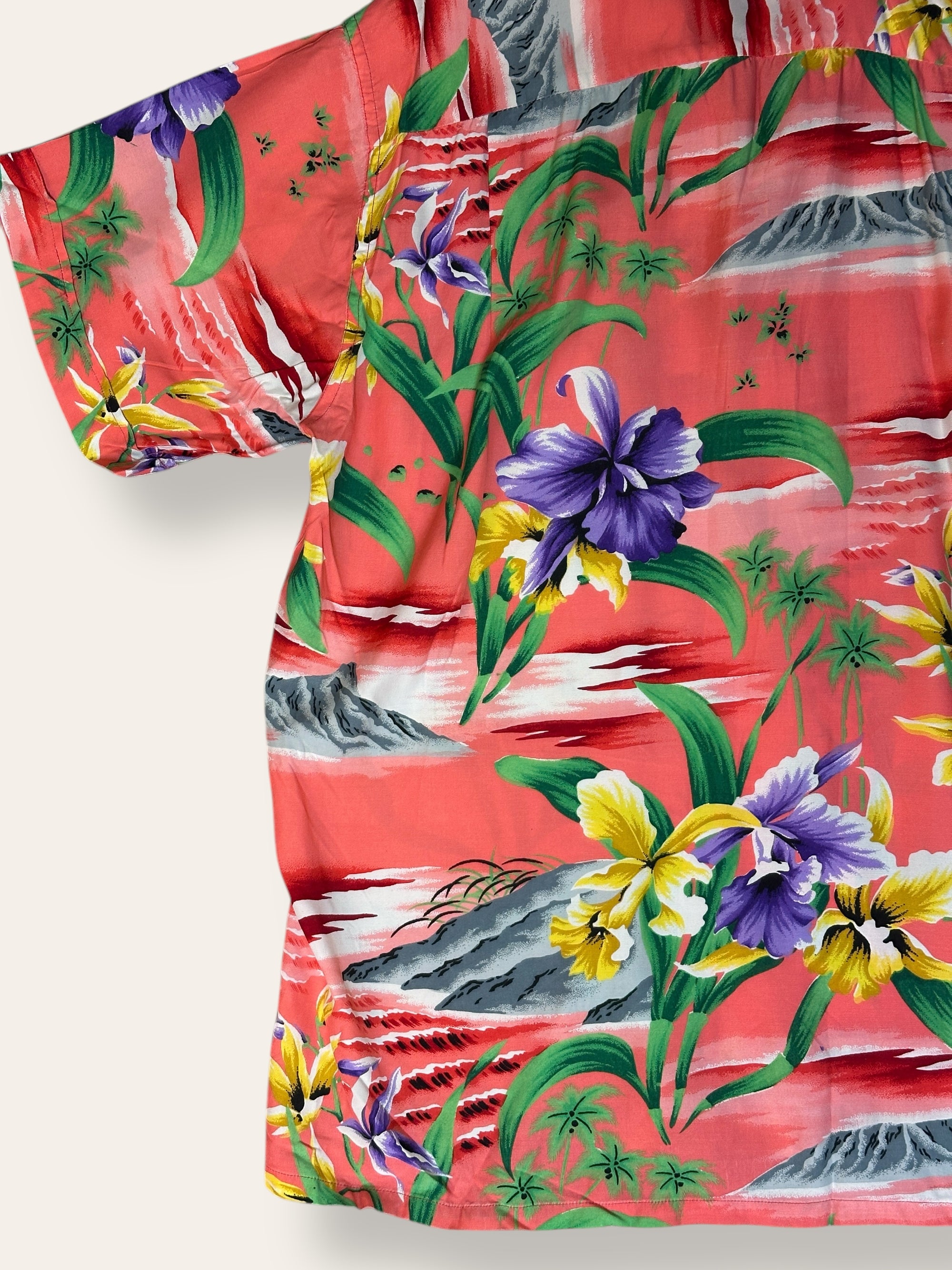 Vintage 1950’s Penney’s Made In Japan Rayon Hawaiian Shirt