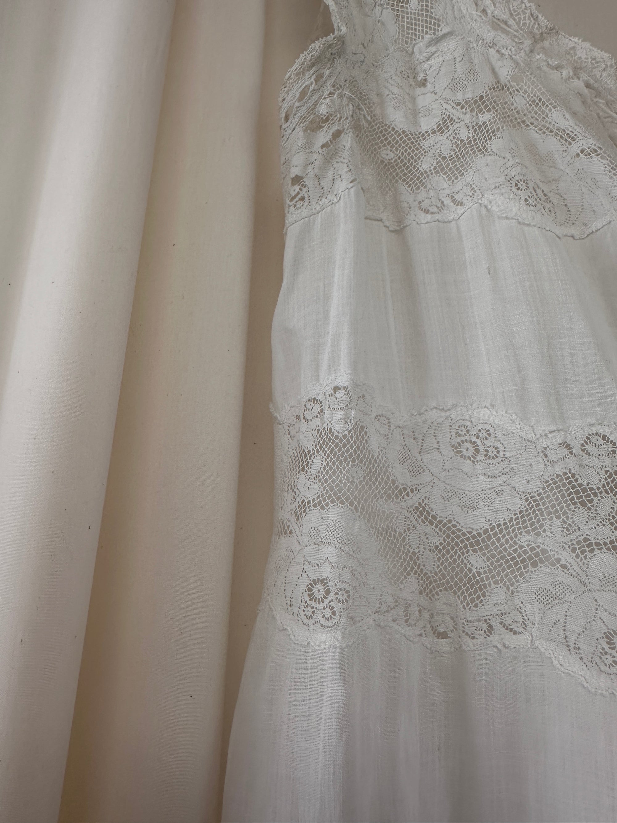 Vintage 1900’s Cotton & Lace Gauze Cotton Dress