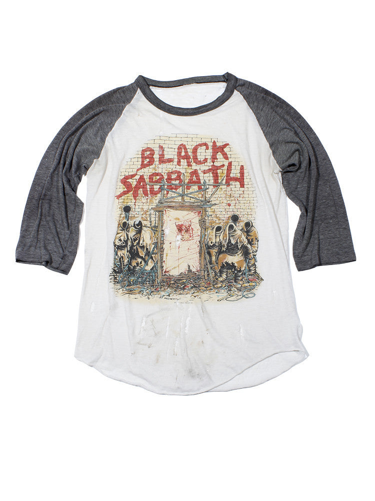 トランクショーBlack Sabbath「Mob Rules」長袖Tシャツ Black Sabbath Mob Rules Tour Vintage T-Shirt 1981 – Afterlife Boutique