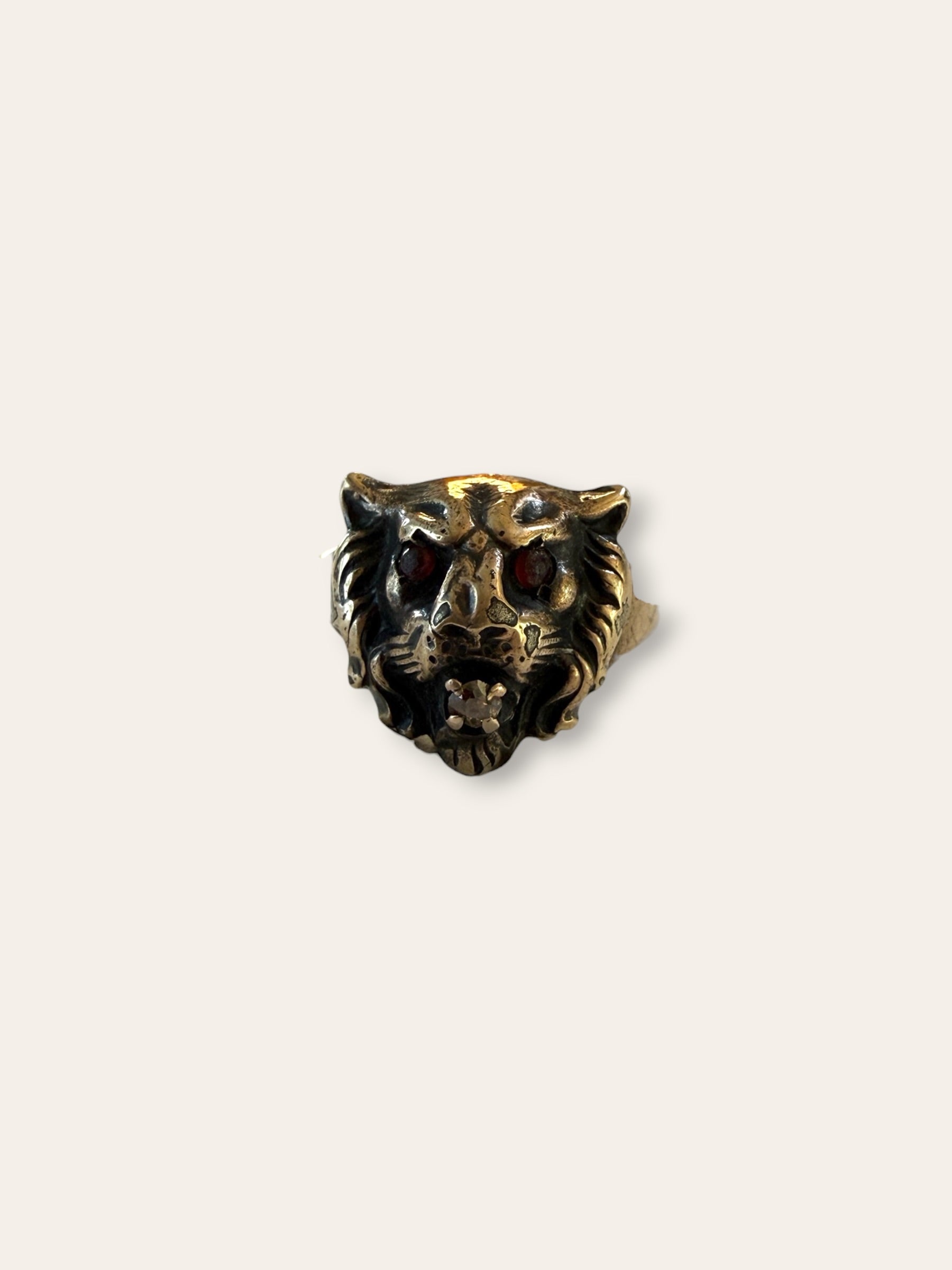 Antique Victorian 9ct Gold Lion Ring | Garnet Eyes &amp; Natural Diamond Accent Ring Size 6.5
