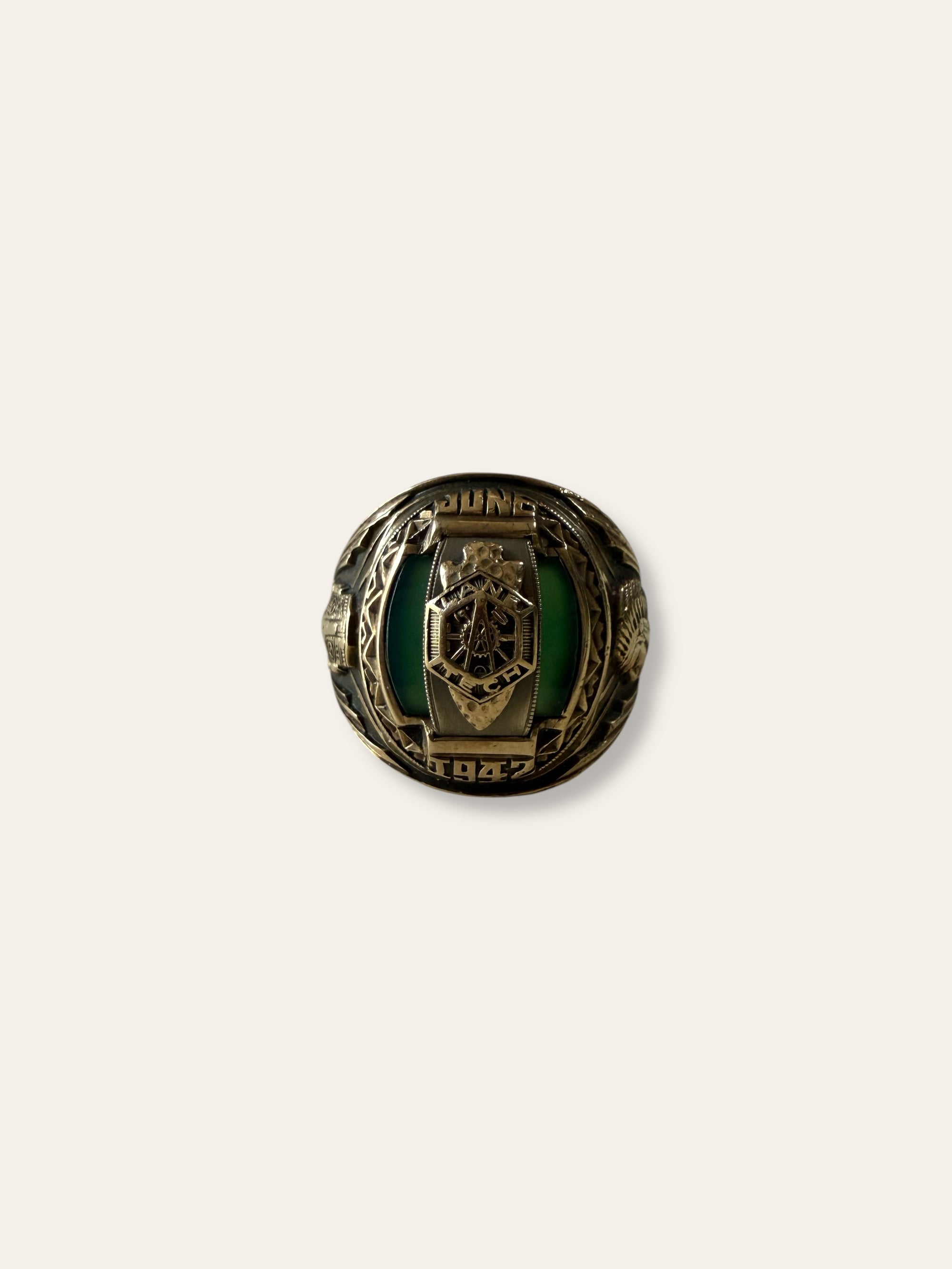 Vintage 1942 Lane Tech 10k Gold Class Ring Size 8.5