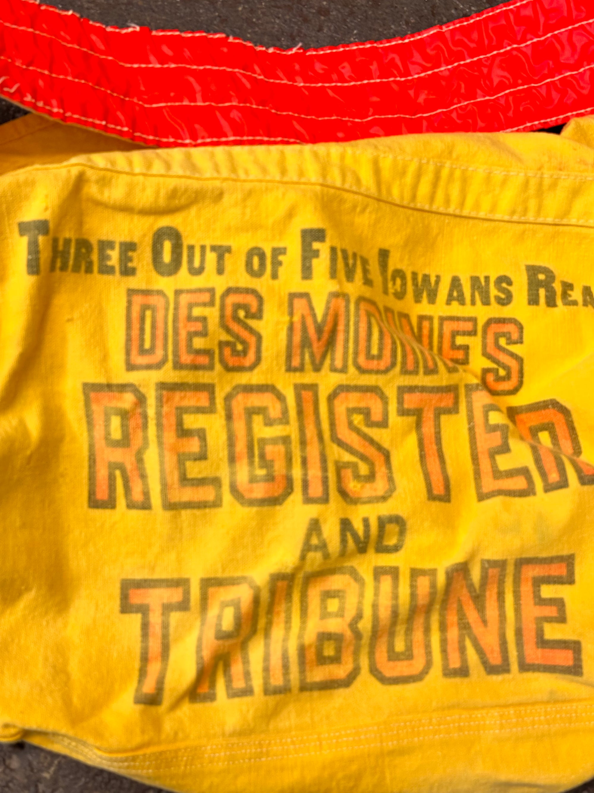 Vintage Des Moines Register &amp; Tribune Newspaper Bag