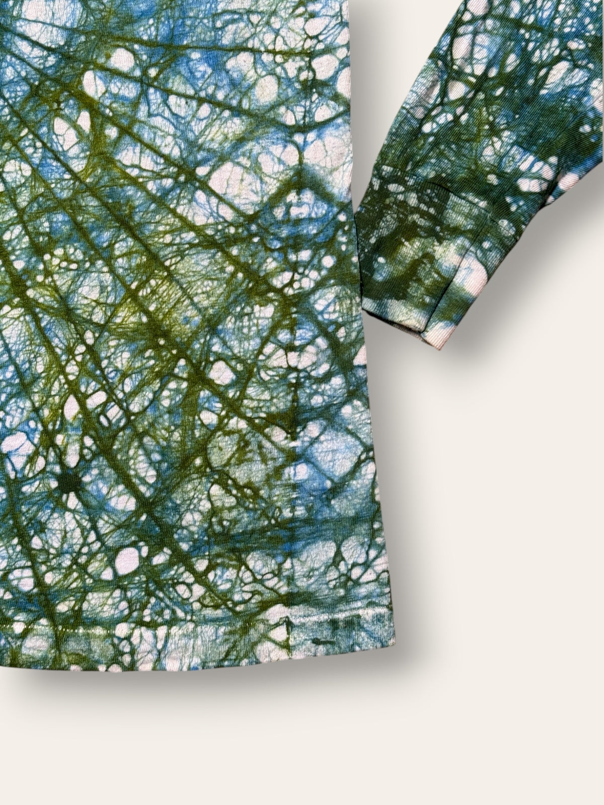 Vintage 1960s Hand-Dyed Folk Web Veining Tie-Dye Long Sleeve Shirt in Moss | Hanes Loopwheel 100% Cotton Shirt