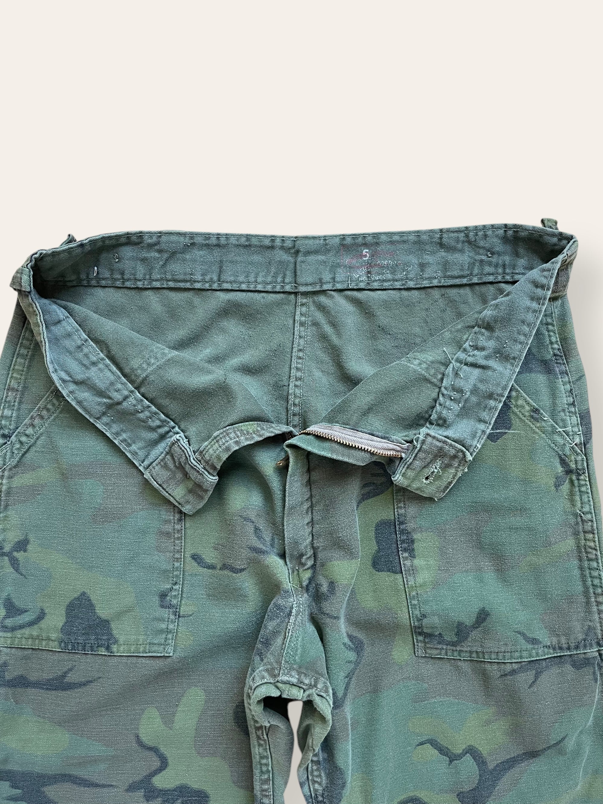 Vintage 1970’s Civilian ERDL Camo Sateen Baker Pants W:33