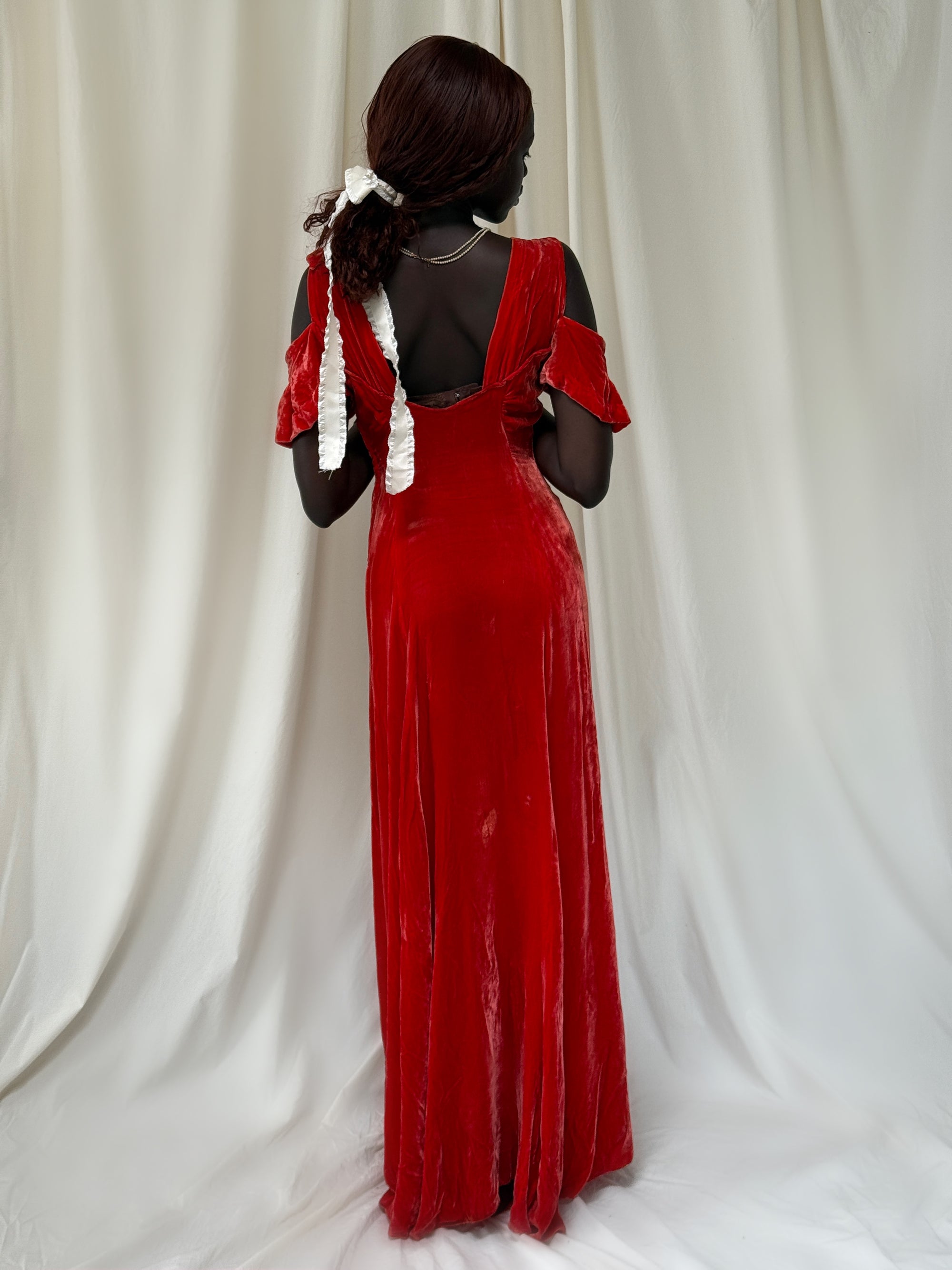 Vintage 1930’s Poppy Velvet Dress