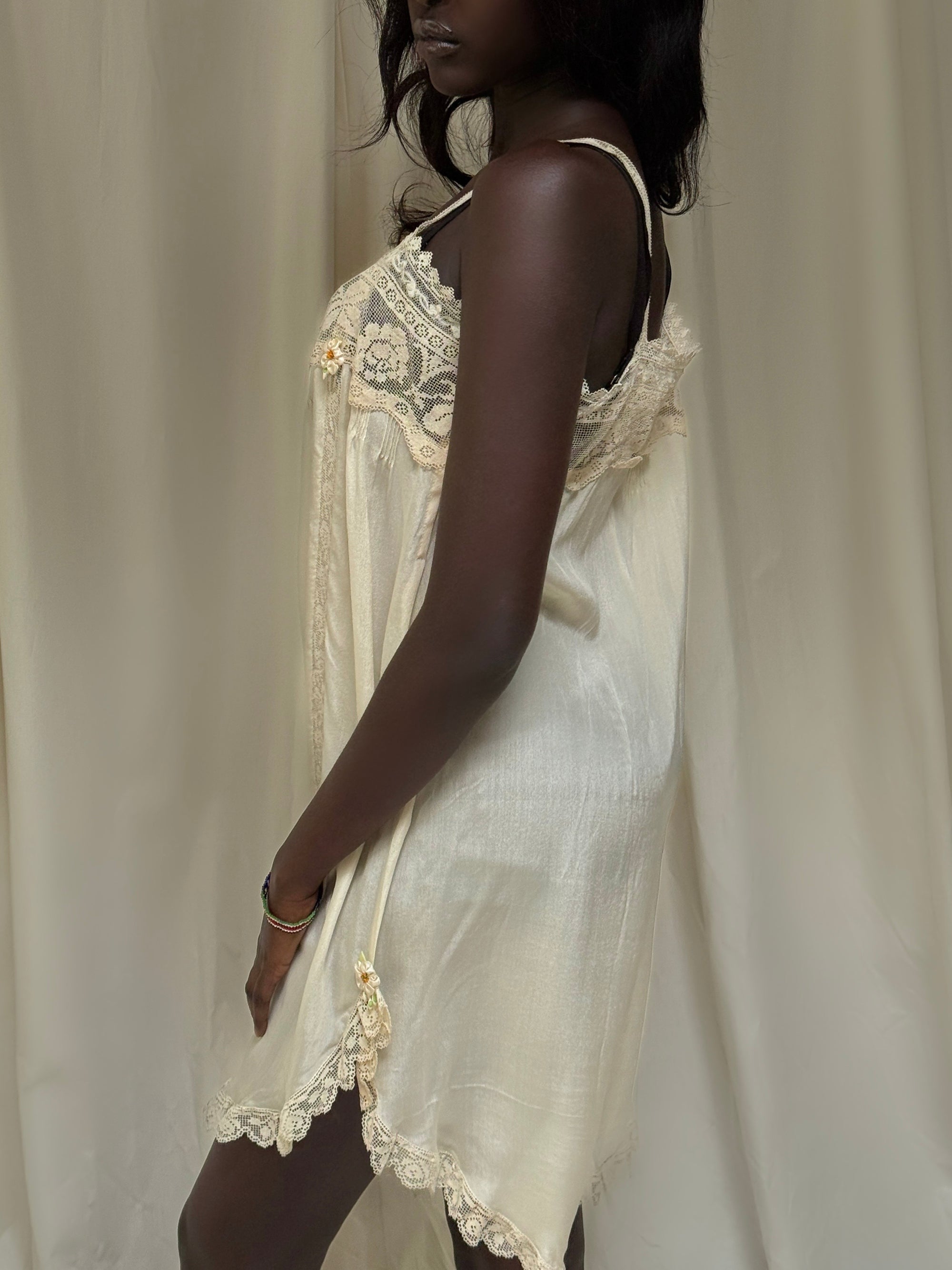 Vintage 1920’s Deadstock Cream Lace &amp; Silk Step In Slip Dress