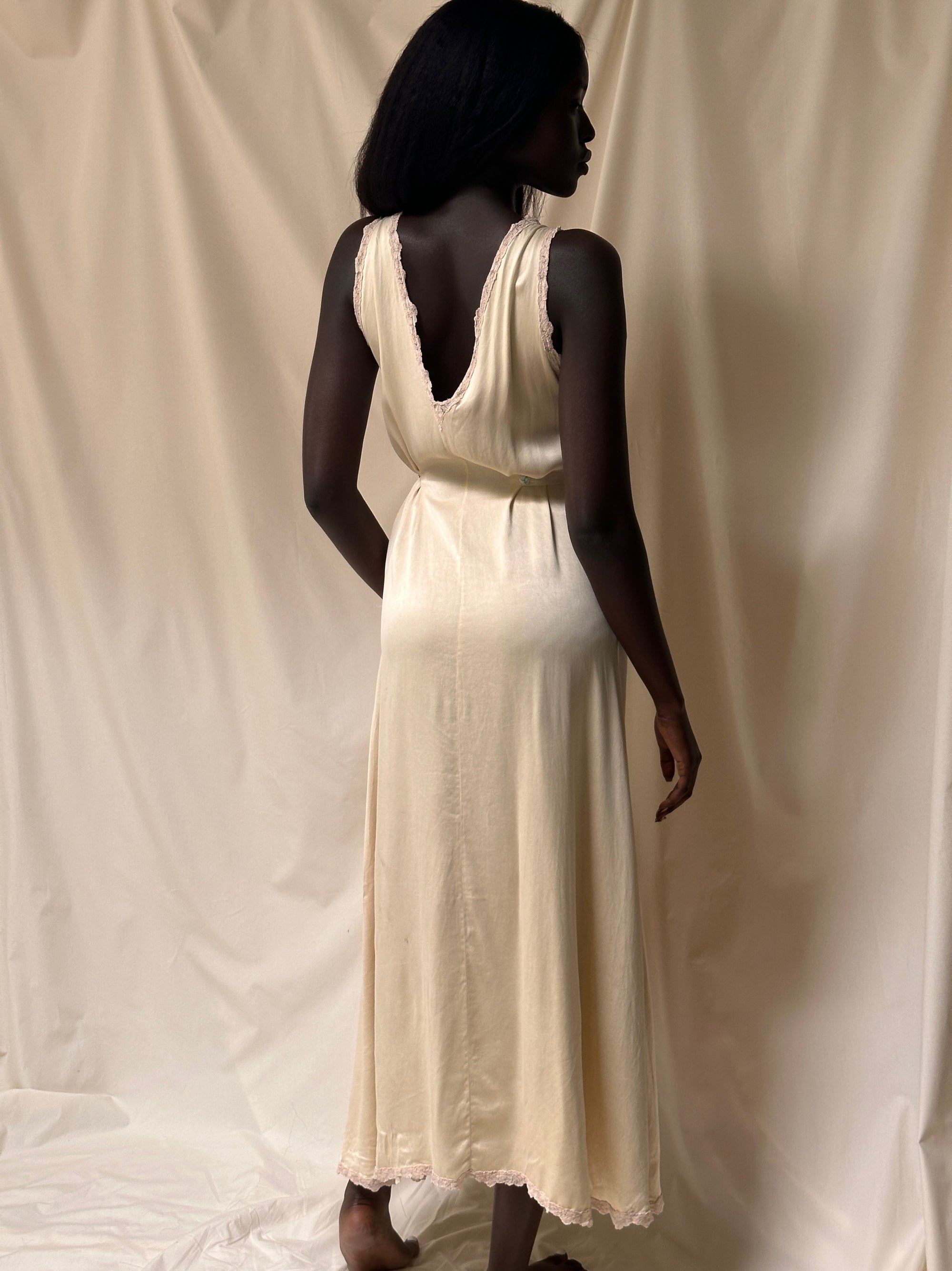 Vintage 1930’s Silk &amp; Lace Champagne Slip Dress