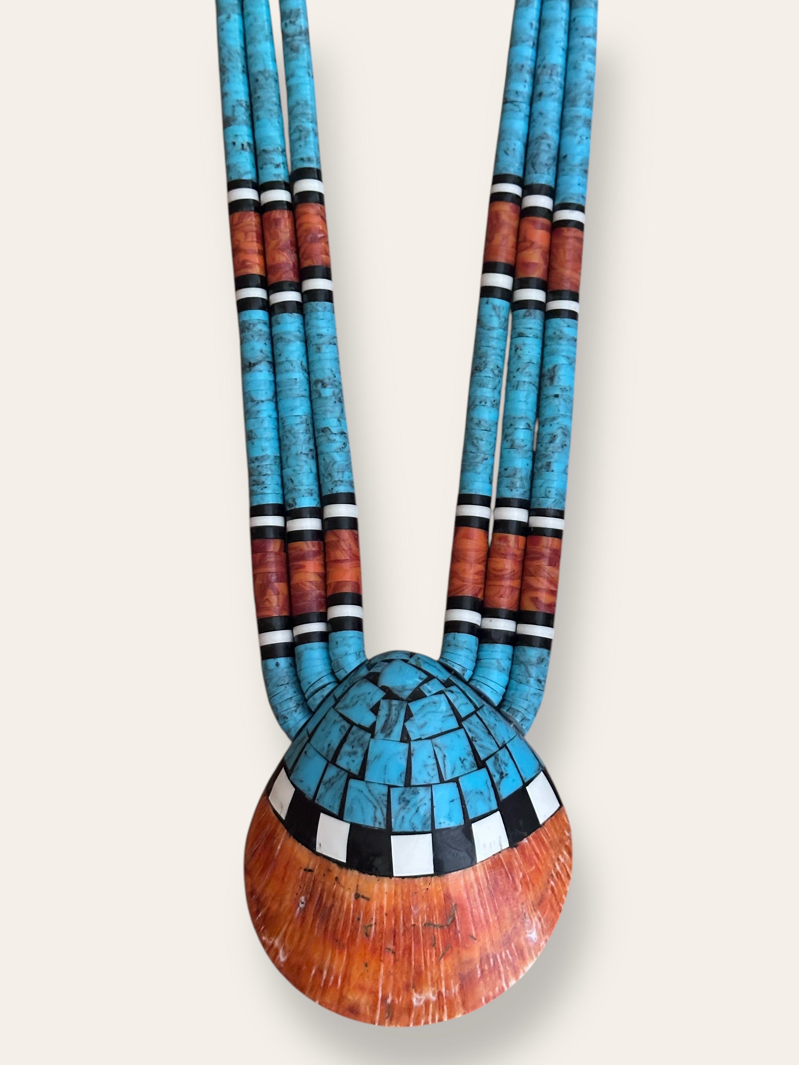 Vintage Santo Domingo Turquoise Inlay Spiny Oyster Shell Necklace