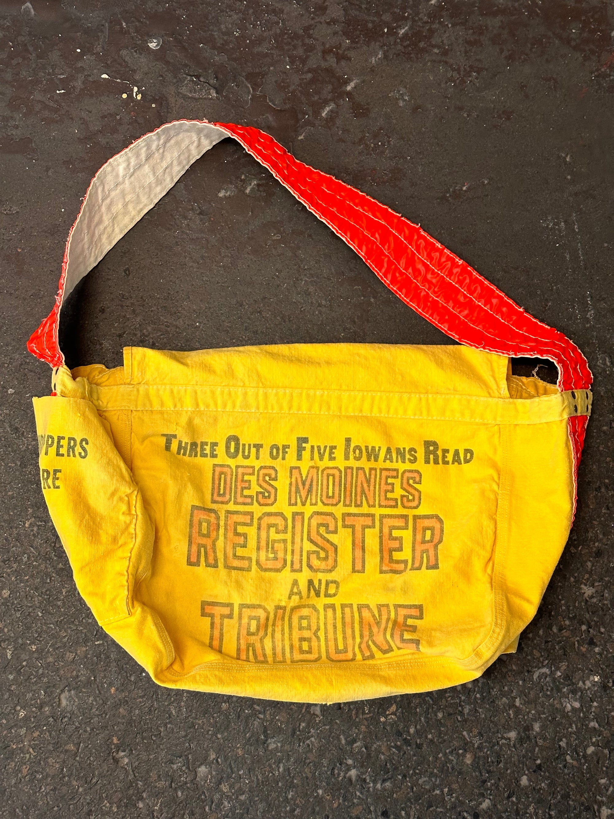 Vintage Des Moines Register &amp; Tribune Newspaper Bag