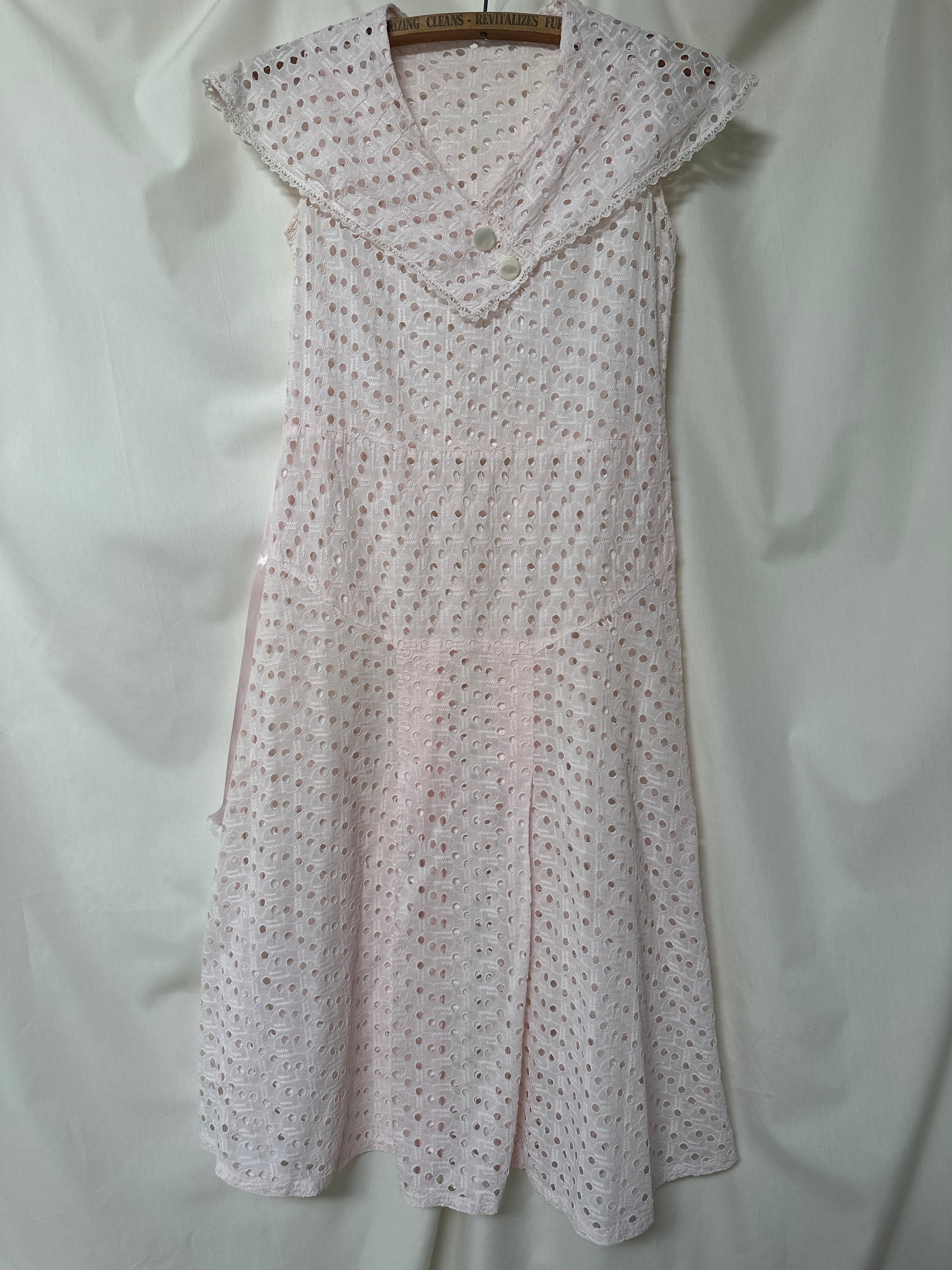 Vintage 1930’s Baby Pink Eyelet Dress