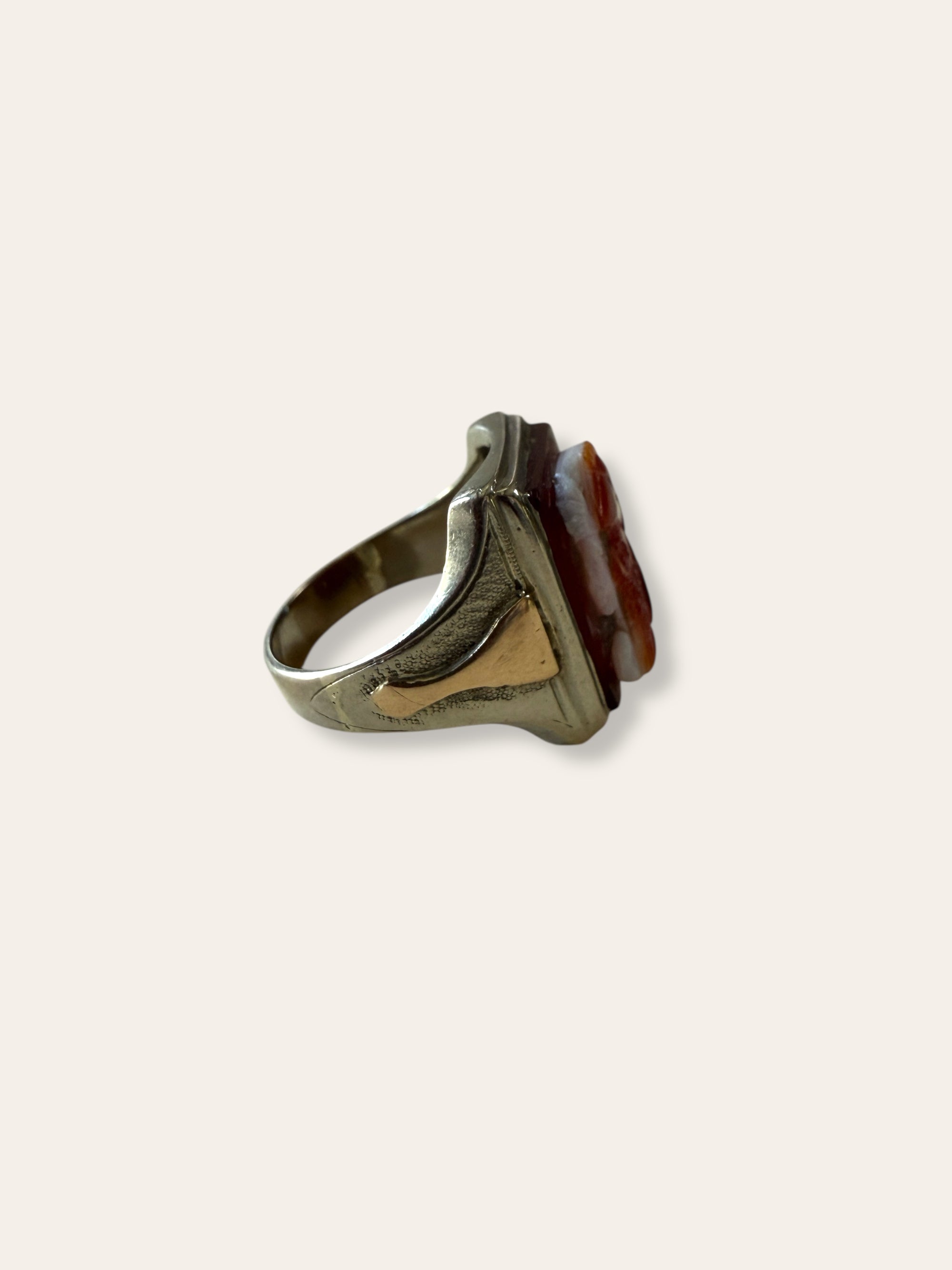 Vintage 1940’s Roman Soldier Cameo 10k Two Tone Gold Ring Size 7.75