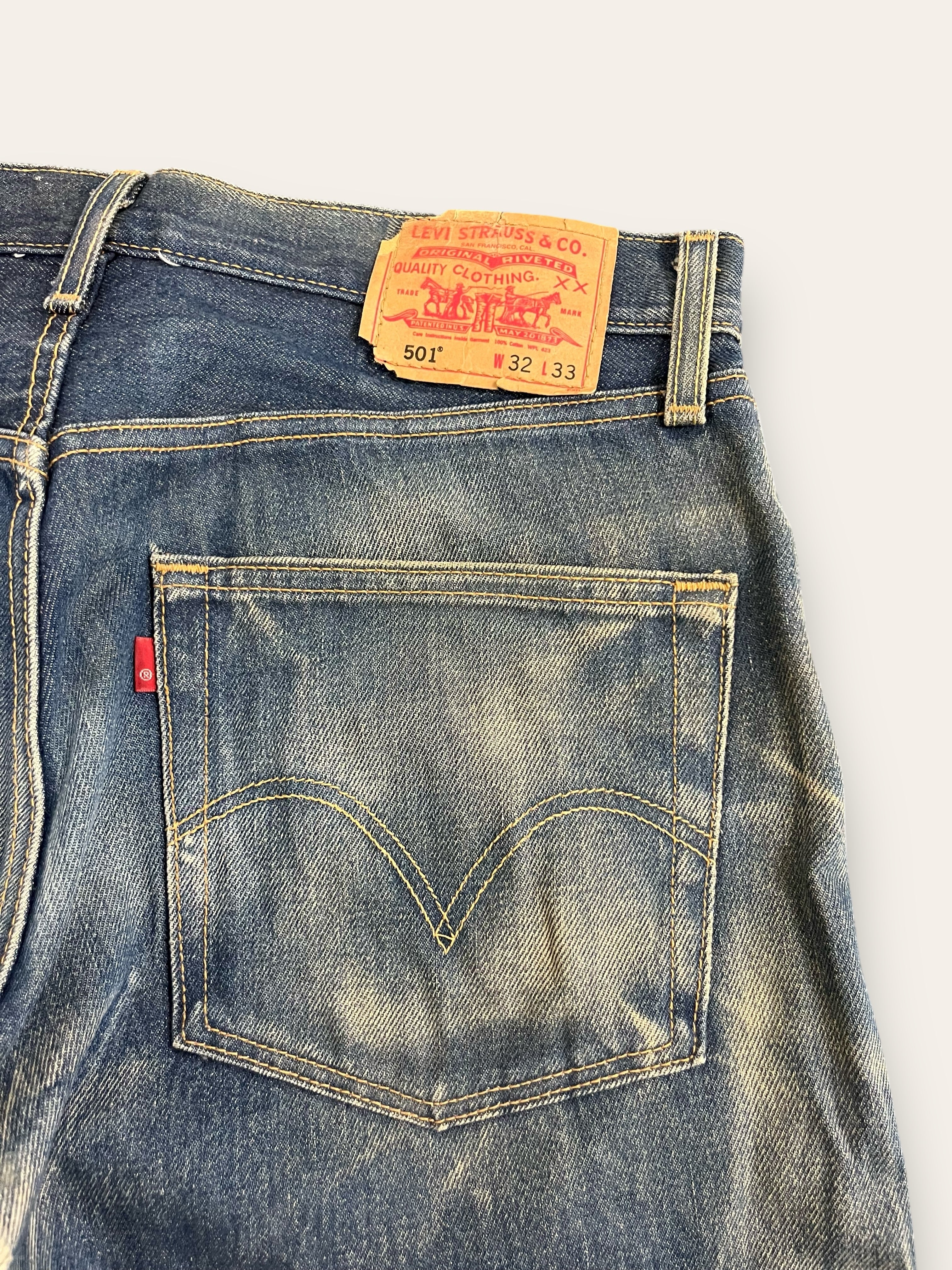 Vintage Late 1990's Levis Denim W:32 – Afterlife Boutique