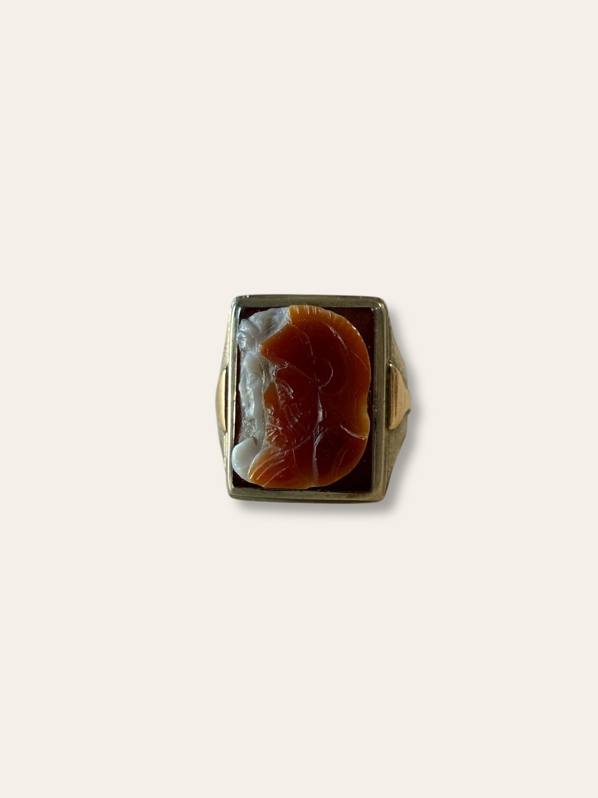 Vintage 1940’s Roman Soldier Cameo 10k Two Tone Gold Ring Size 7.75