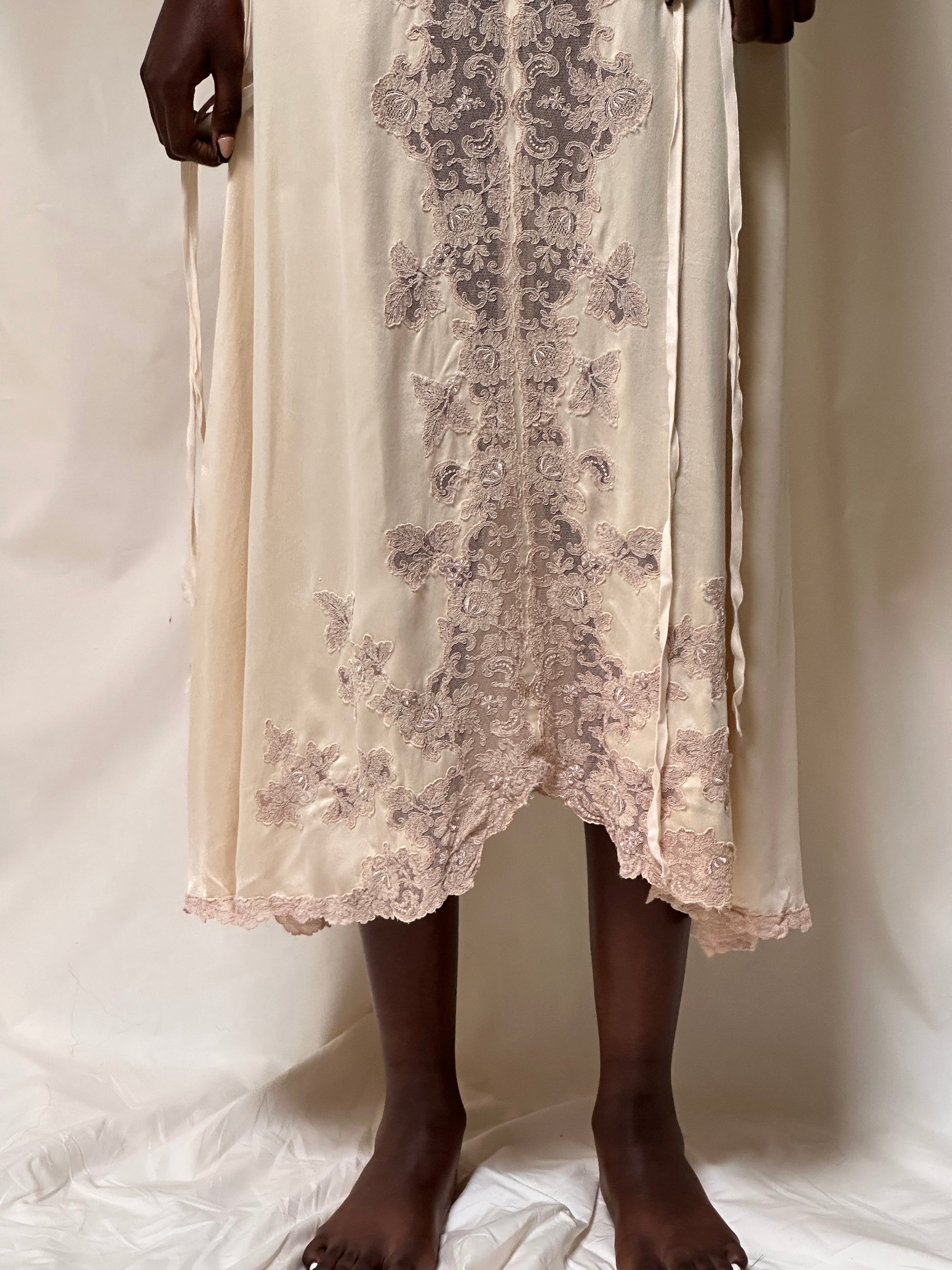 Vintage 1930’s Silk &amp; Lace Champagne Slip Dress