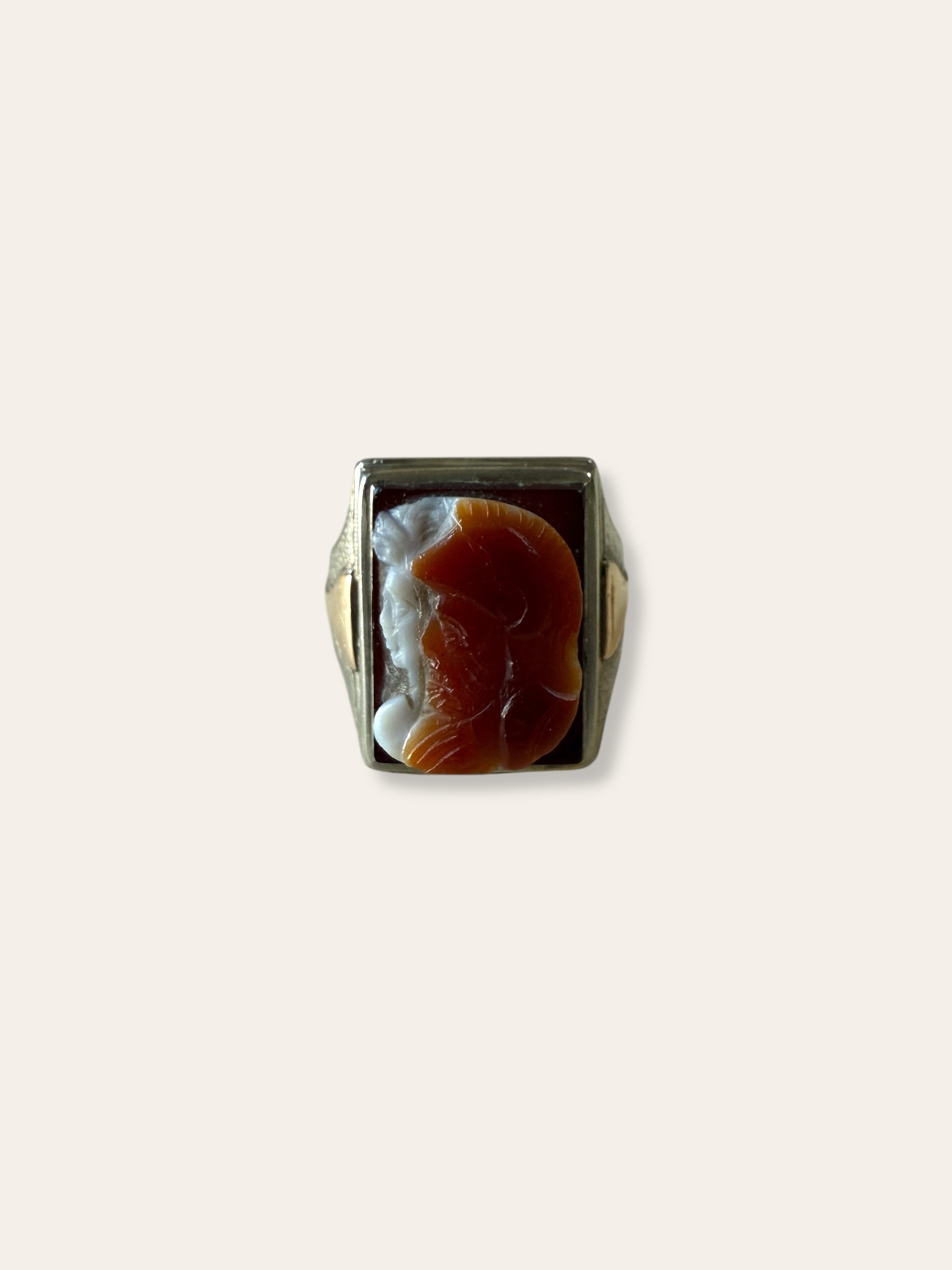 Vintage 1940’s Roman Soldier Cameo 10k Two Tone Gold Ring Size 7.75