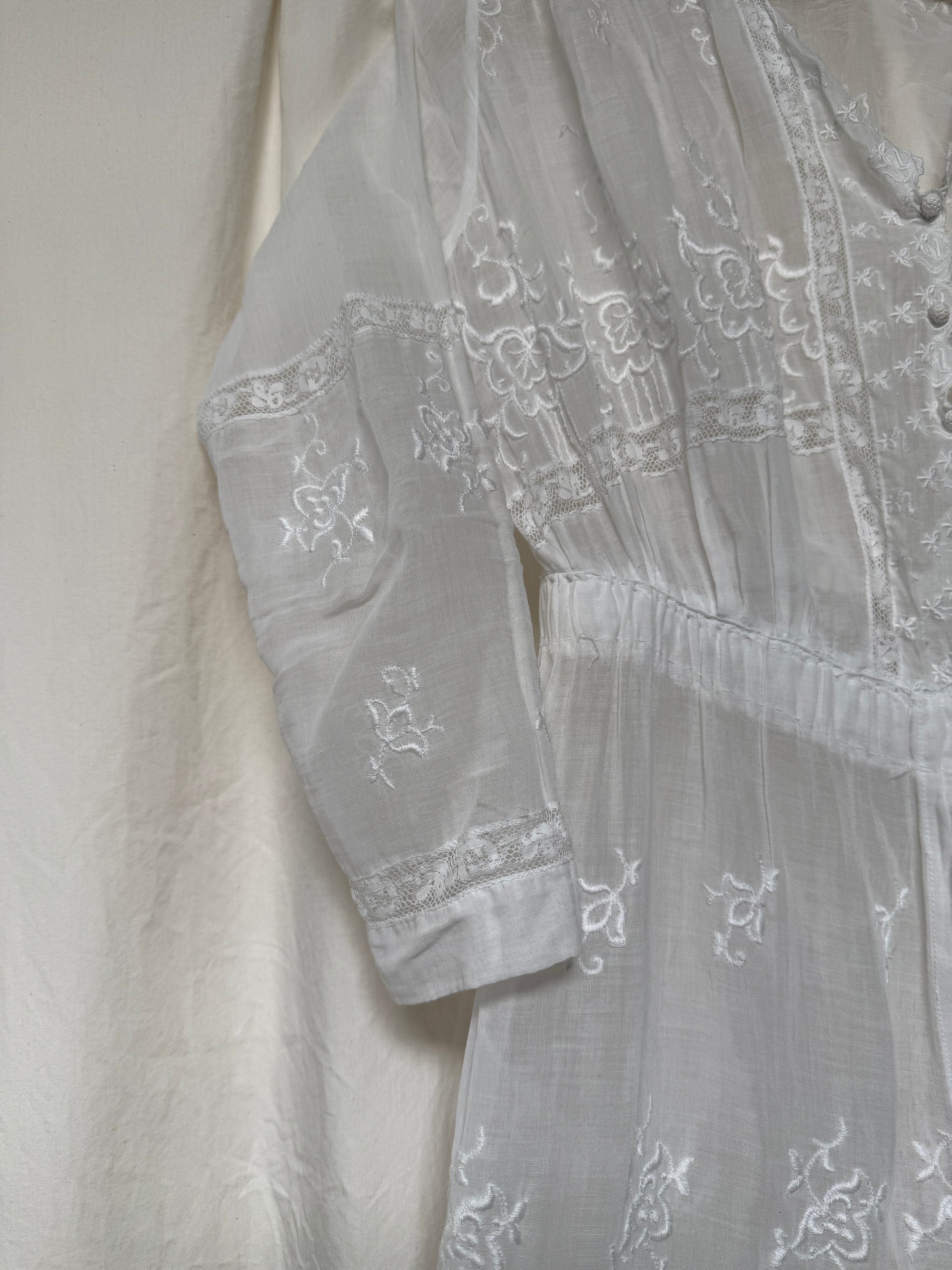 Vintage 1900s Antique Edwardian White Embroidered Cotton Lawn Dress | Hand Embroidered Lace Heirloom Tea Dress