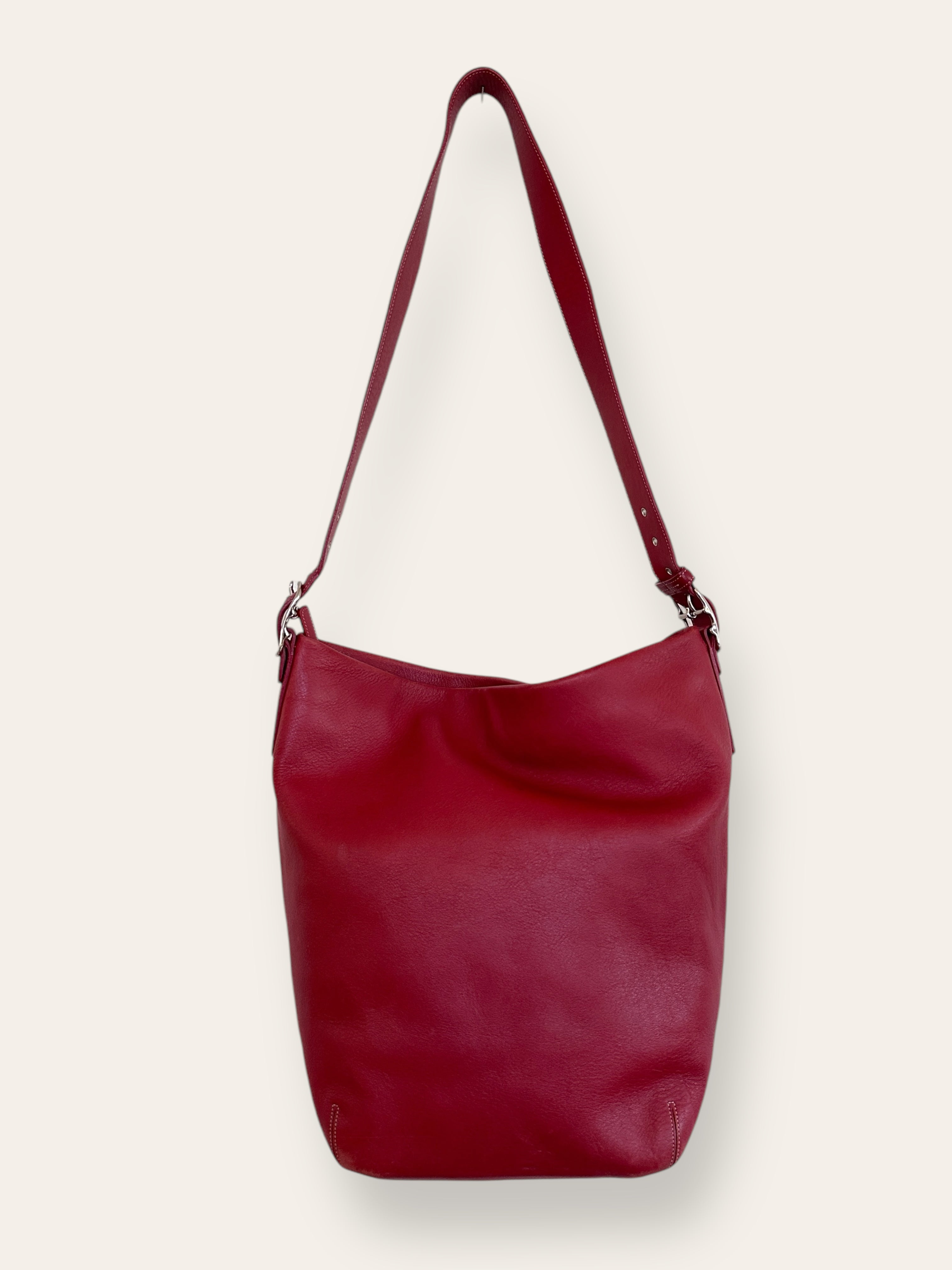 Early 2000's Coach 9151 XL Bucket Red Legacy Bag – Afterlife Boutique