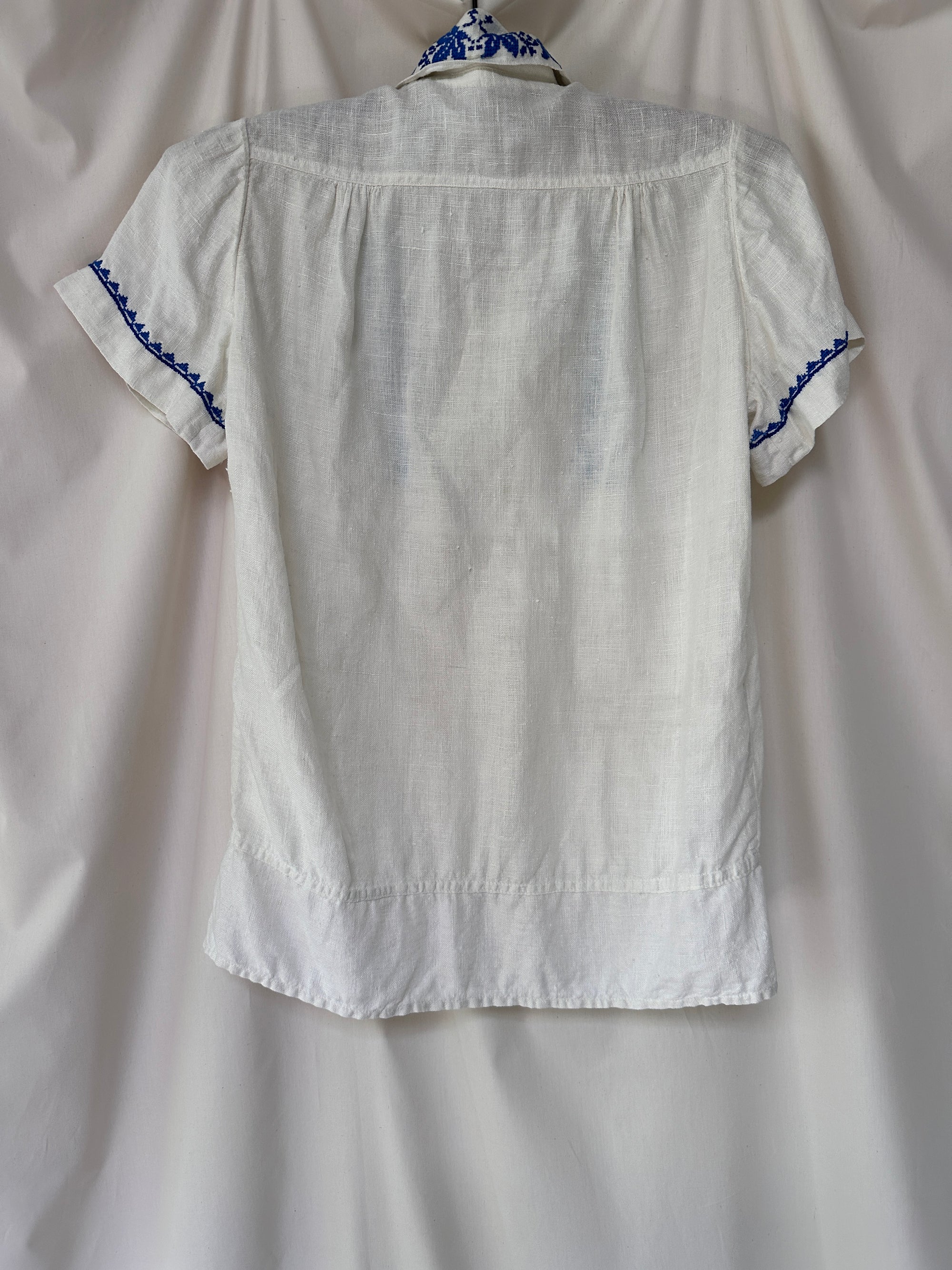 Vintage 1940’s Heavy Linen Embroidered Top