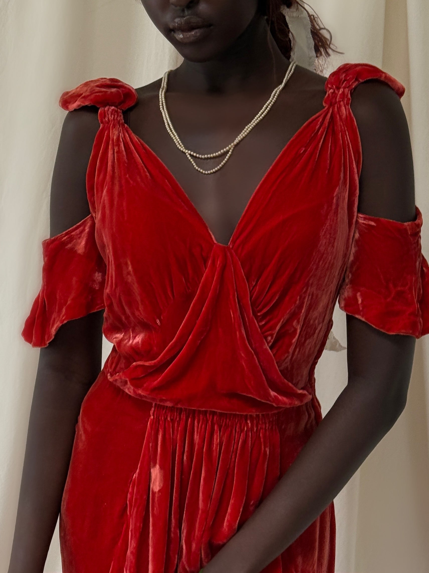 Vintage 1930’s Poppy Velvet Dress