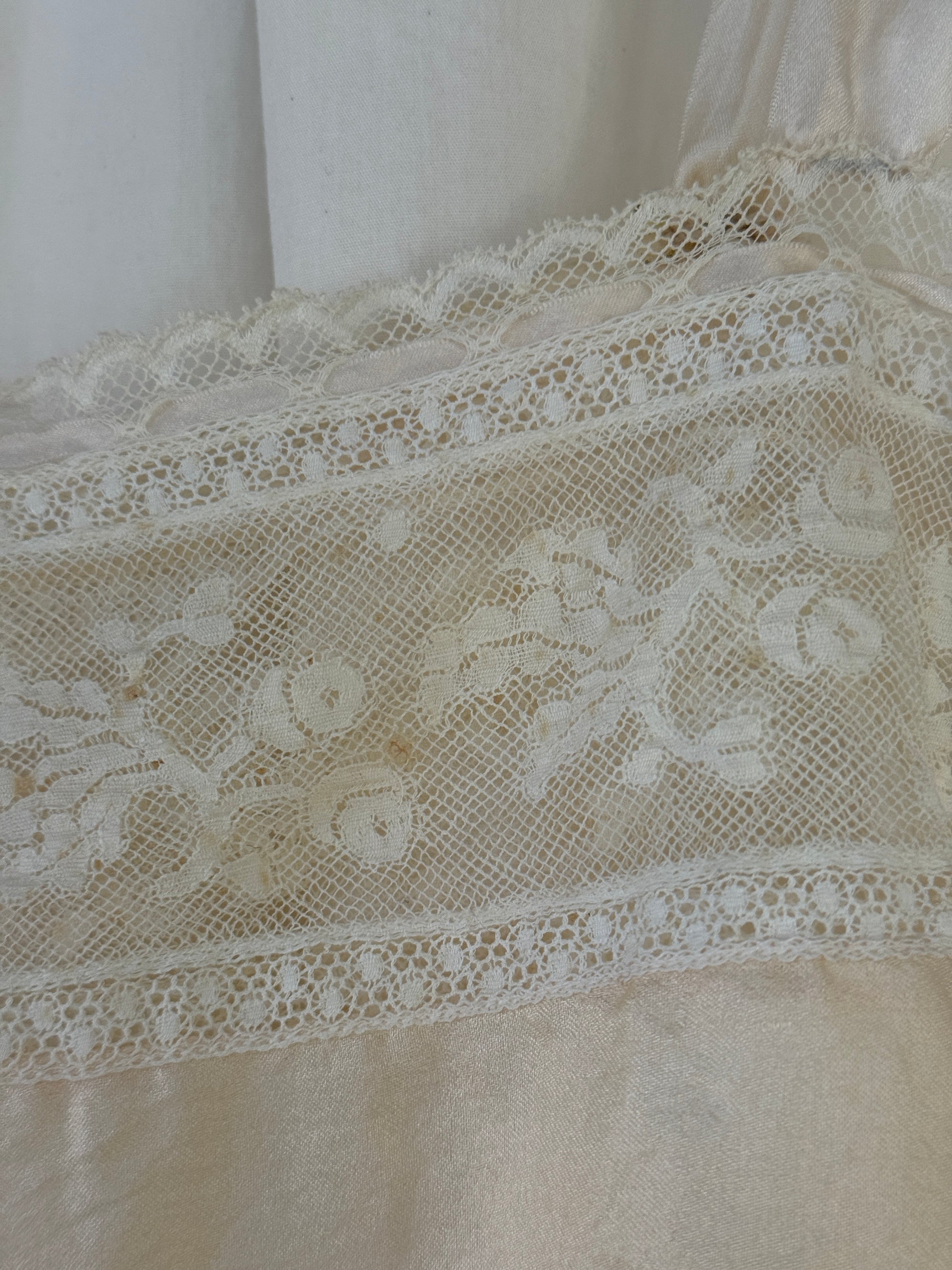 Vintage 1920s Silk &amp; Lace Tank Top | Flapper Era Sleeveless Camisole