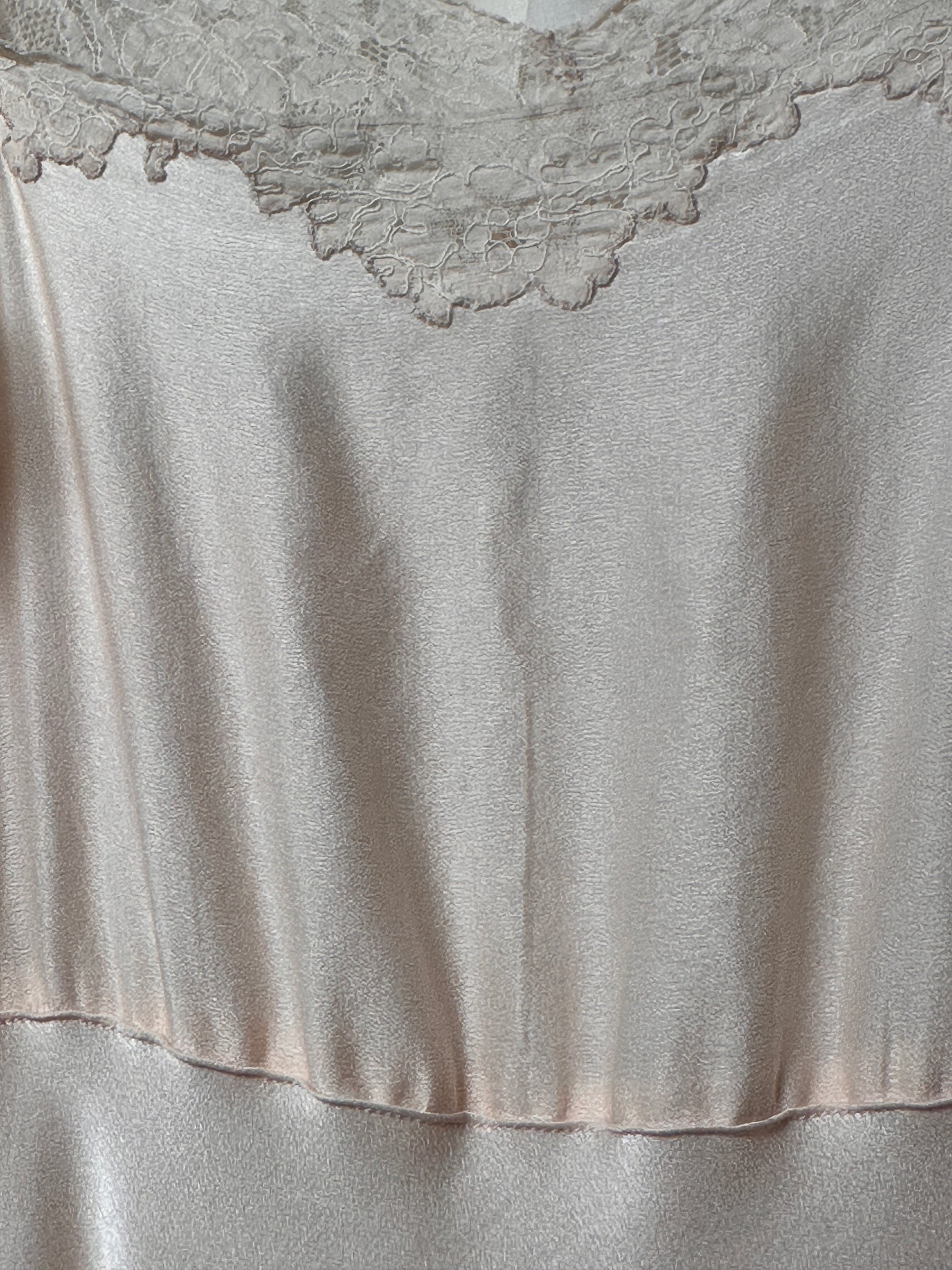 Vintage 1930’s Baby Pink Silk Négligée