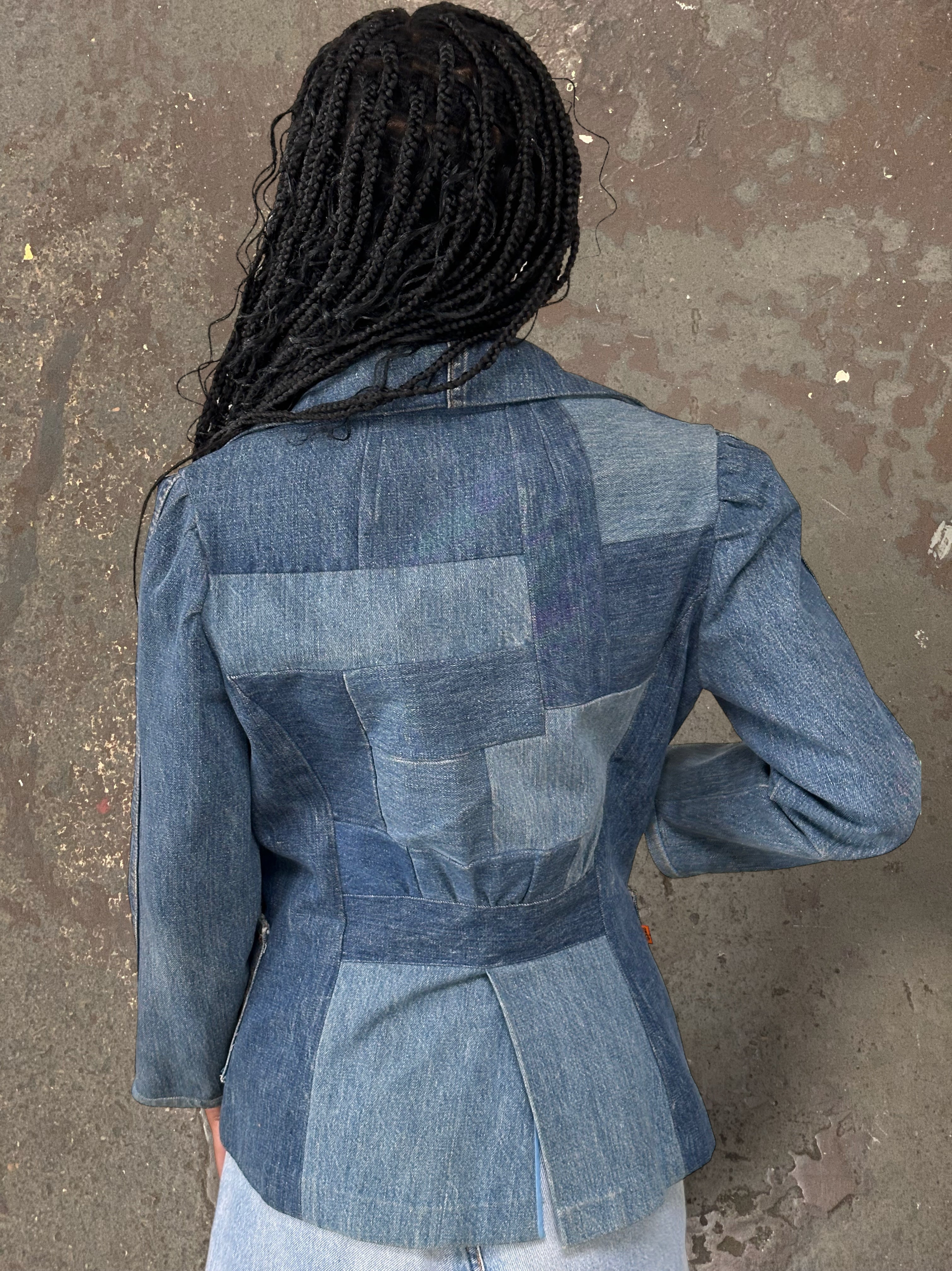 【Levi's】Vintage patchwork denim jacket Levis Vintage Fit Leather Patchwork Trucker Jacket Size