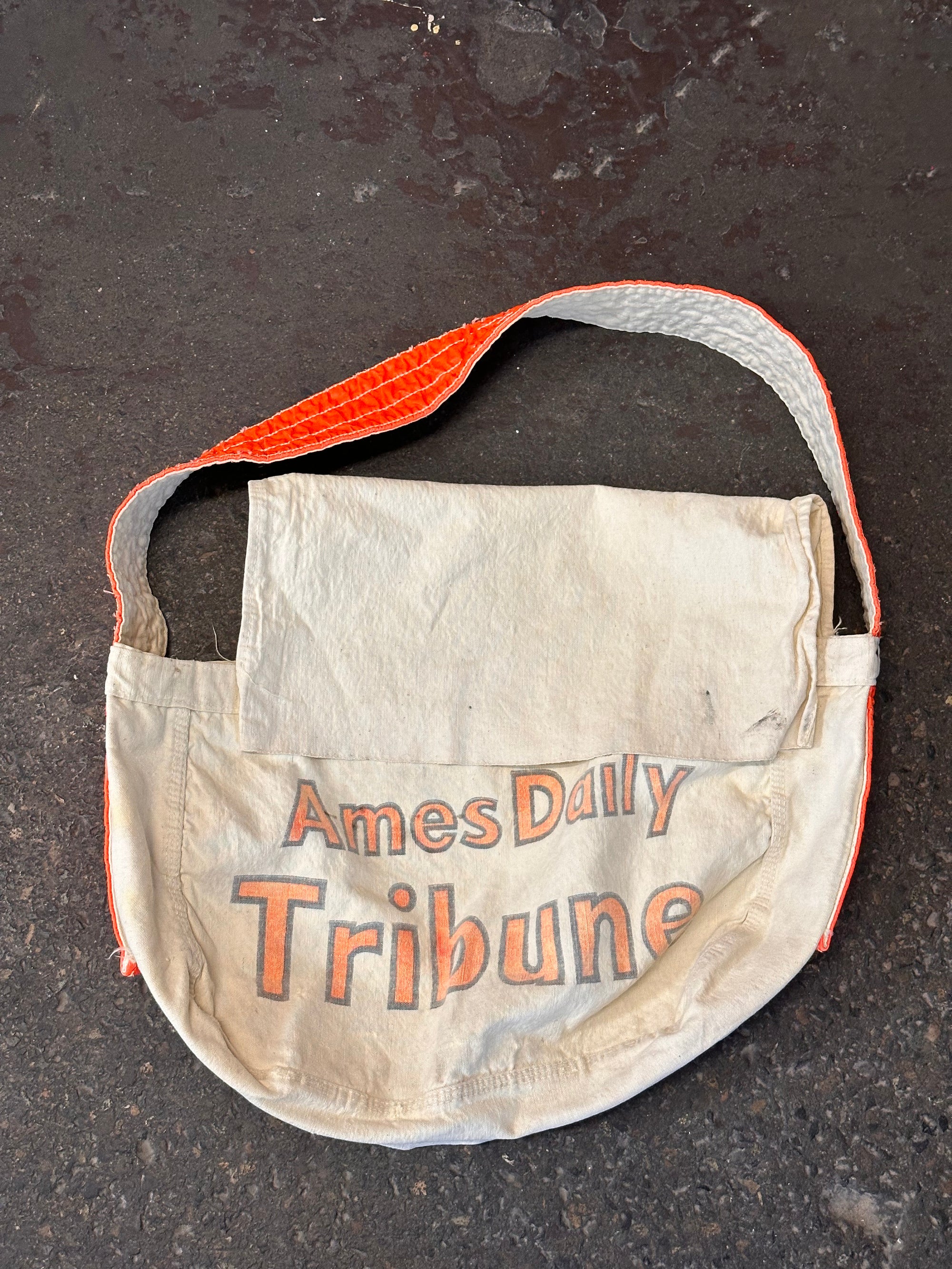 Vintage Ames Daily Tribune Newspaper Bag