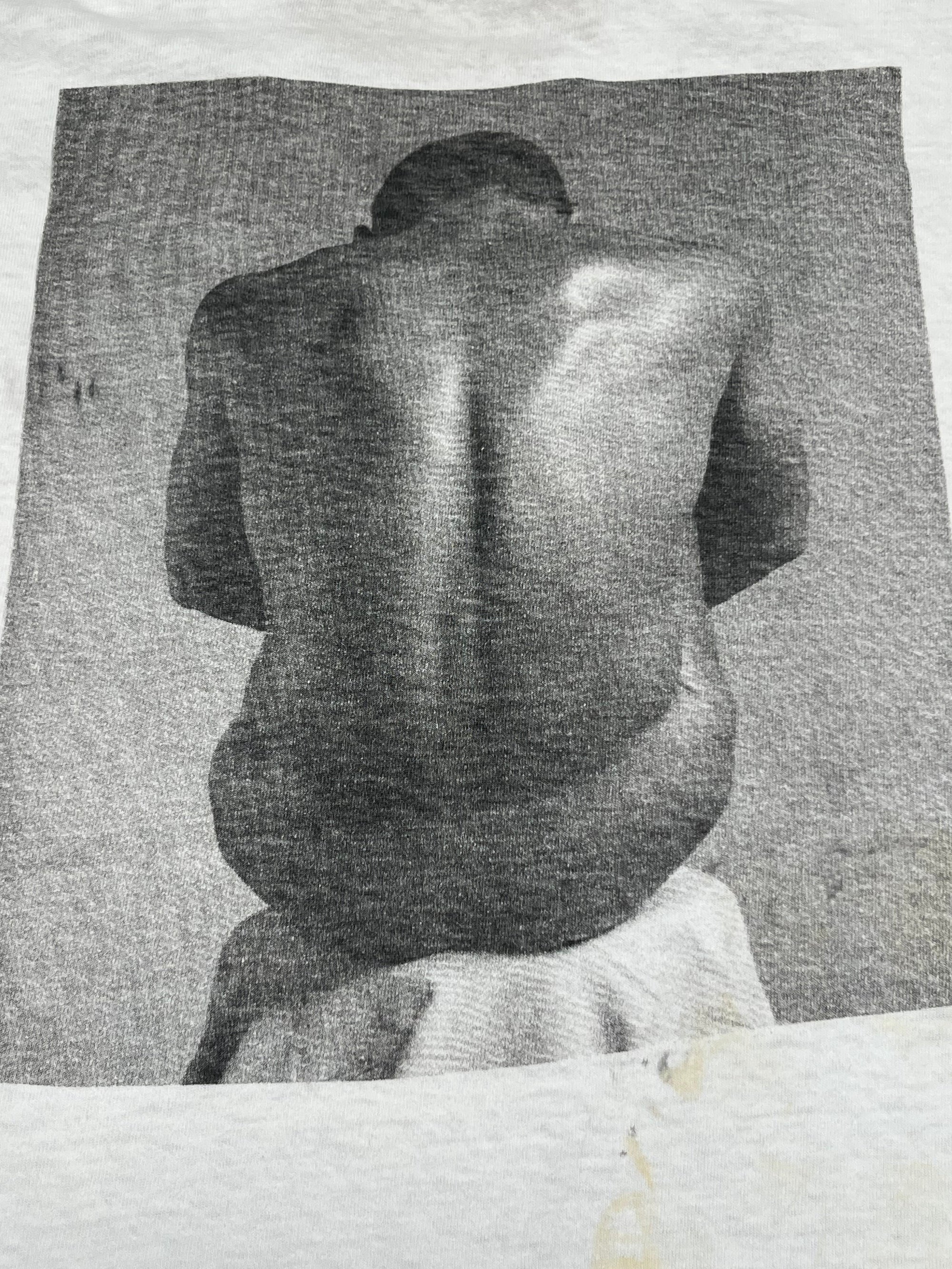 Vintage 1980’s Robert Mapplethorpe “Ajitto” Photograph T-Shirt | Distressed White Graphic Tee | Museum Of Contemporary Art Chicago Tee