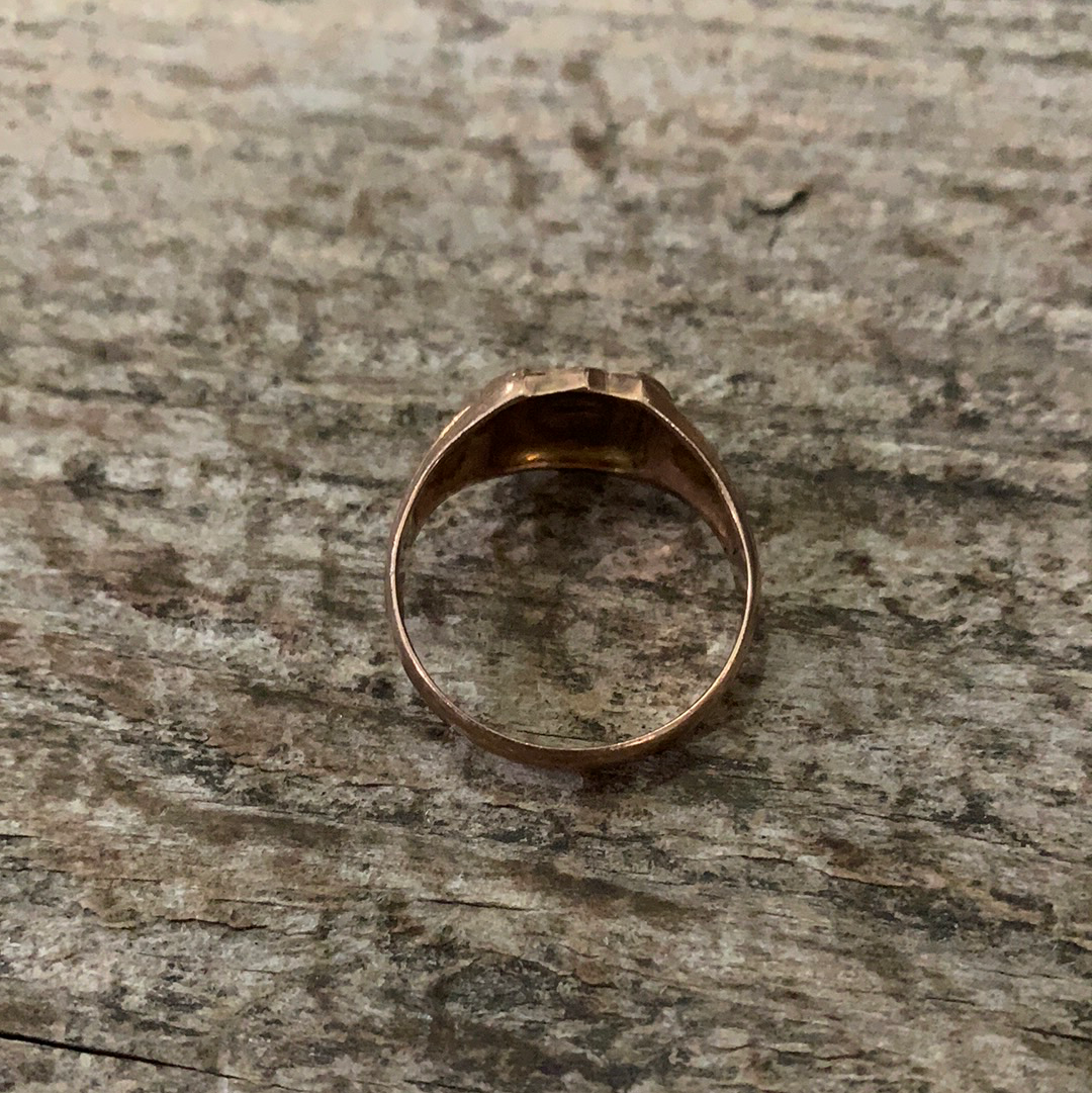 Vintage Gold Crest Shield Ring Size 6.75