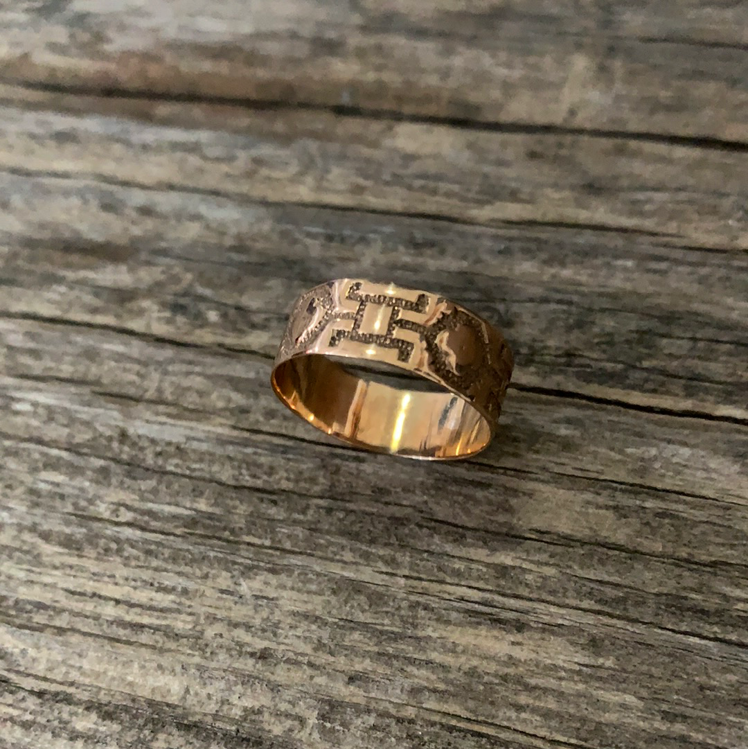 Victorian Cigar Band Engraved Gold Ring Size 7.5