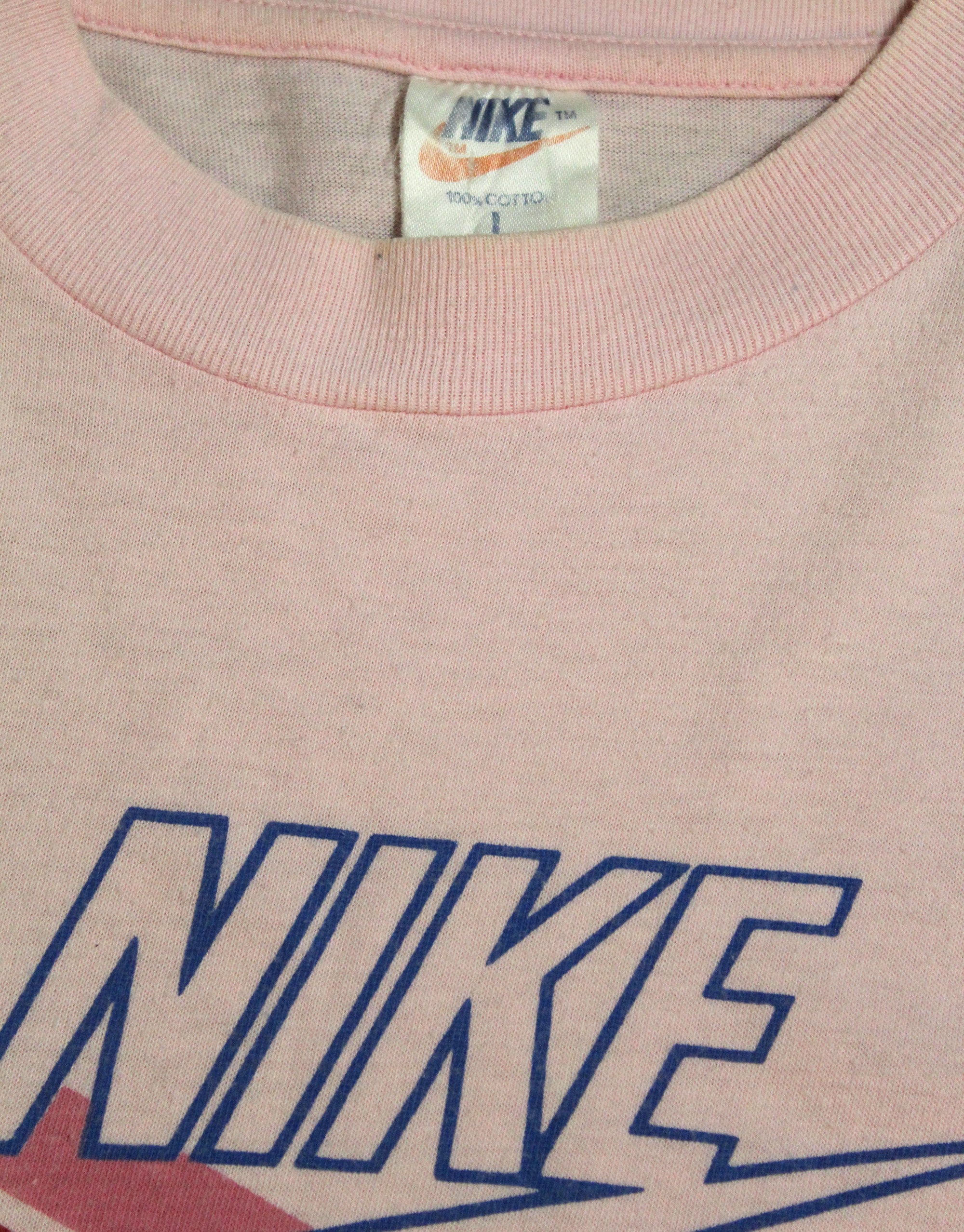 Vintage 1970&#39;s Nike Pink Graphic Made in Italy T-Shirt