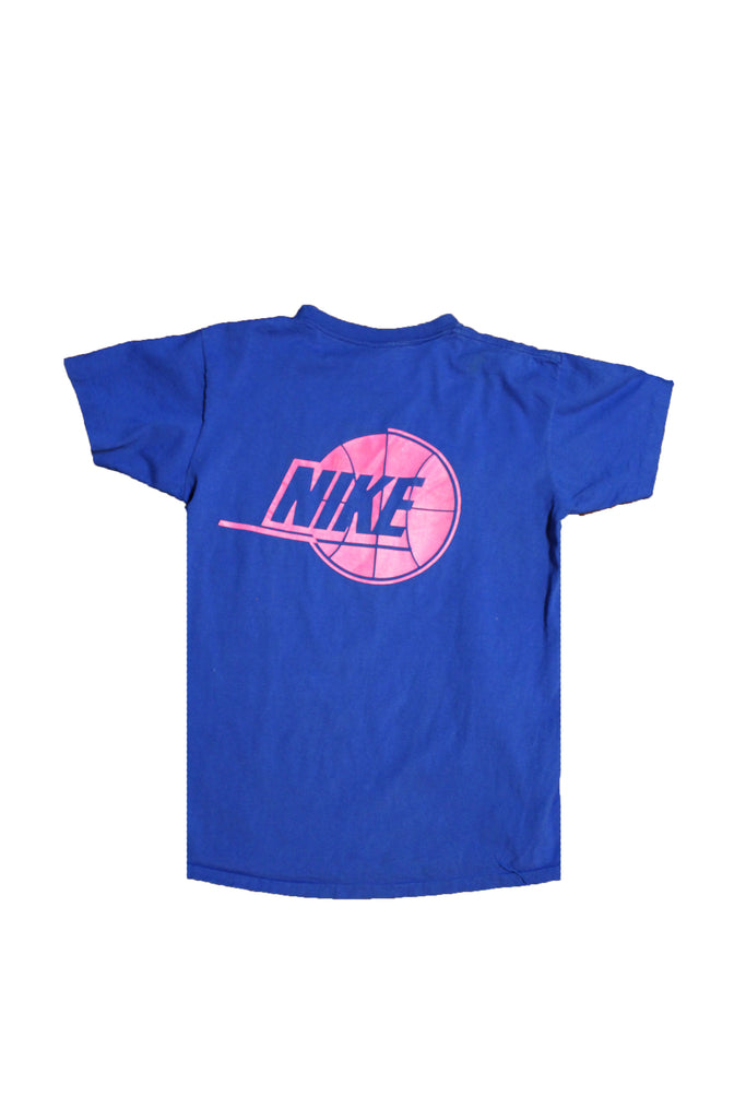 mixer Ubarmhjertig Støt Vintage 1990's Nike Santa Clara Hoop Camp T-Shirt – Afterlife Boutique