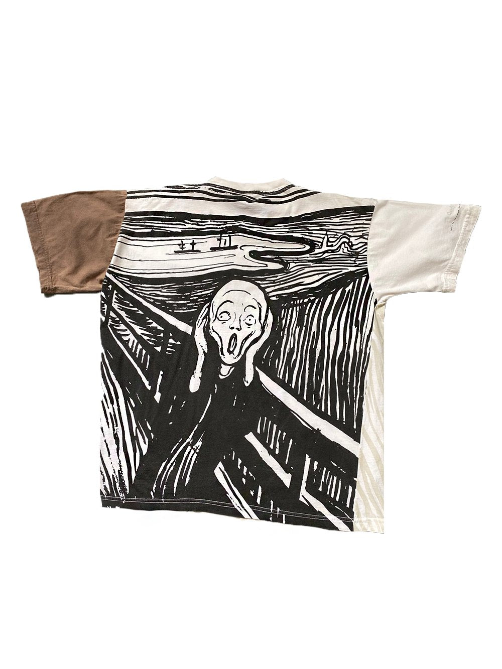 e. munch the scream all over print vintage tshirt